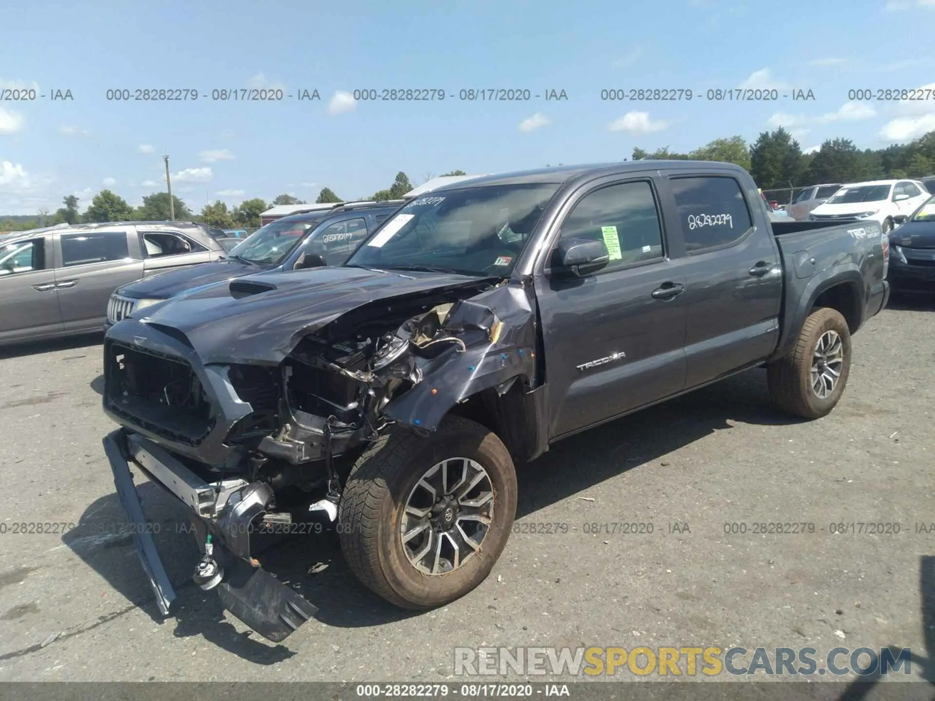 2 Photograph of a damaged car 5TFCZ5AN5LX224757 TOYOTA TACOMA 4WD 2020