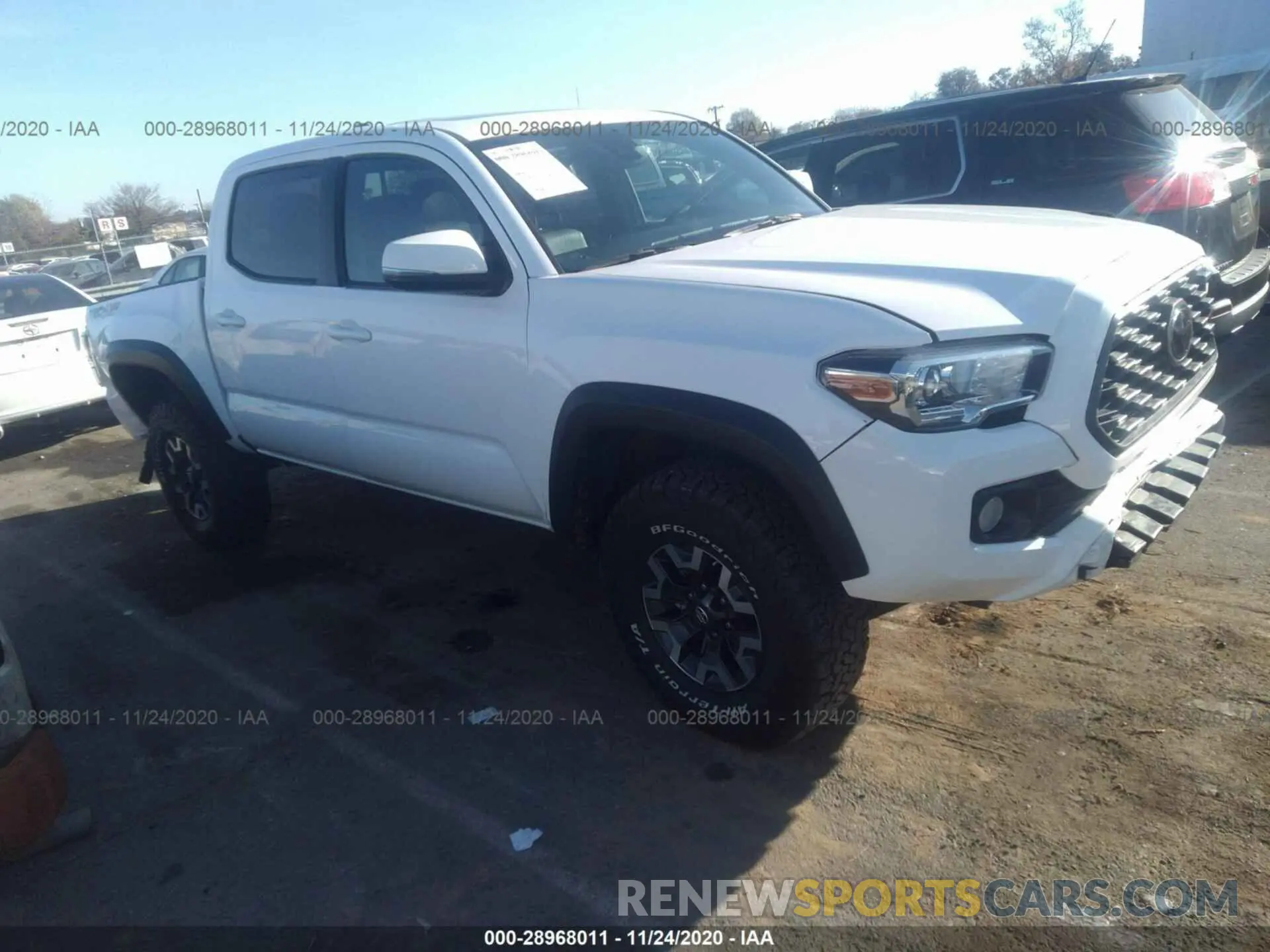 1 Photograph of a damaged car 5TFCZ5AN6LX227201 TOYOTA TACOMA 4WD 2020