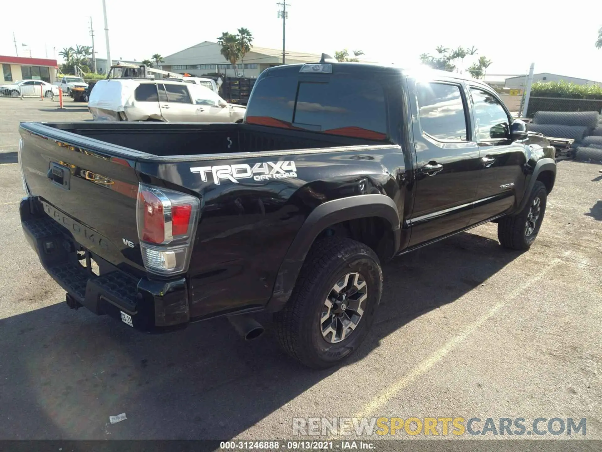 4 Photograph of a damaged car 3TMCZ5AN0MM408706 TOYOTA TACOMA 4WD 2021