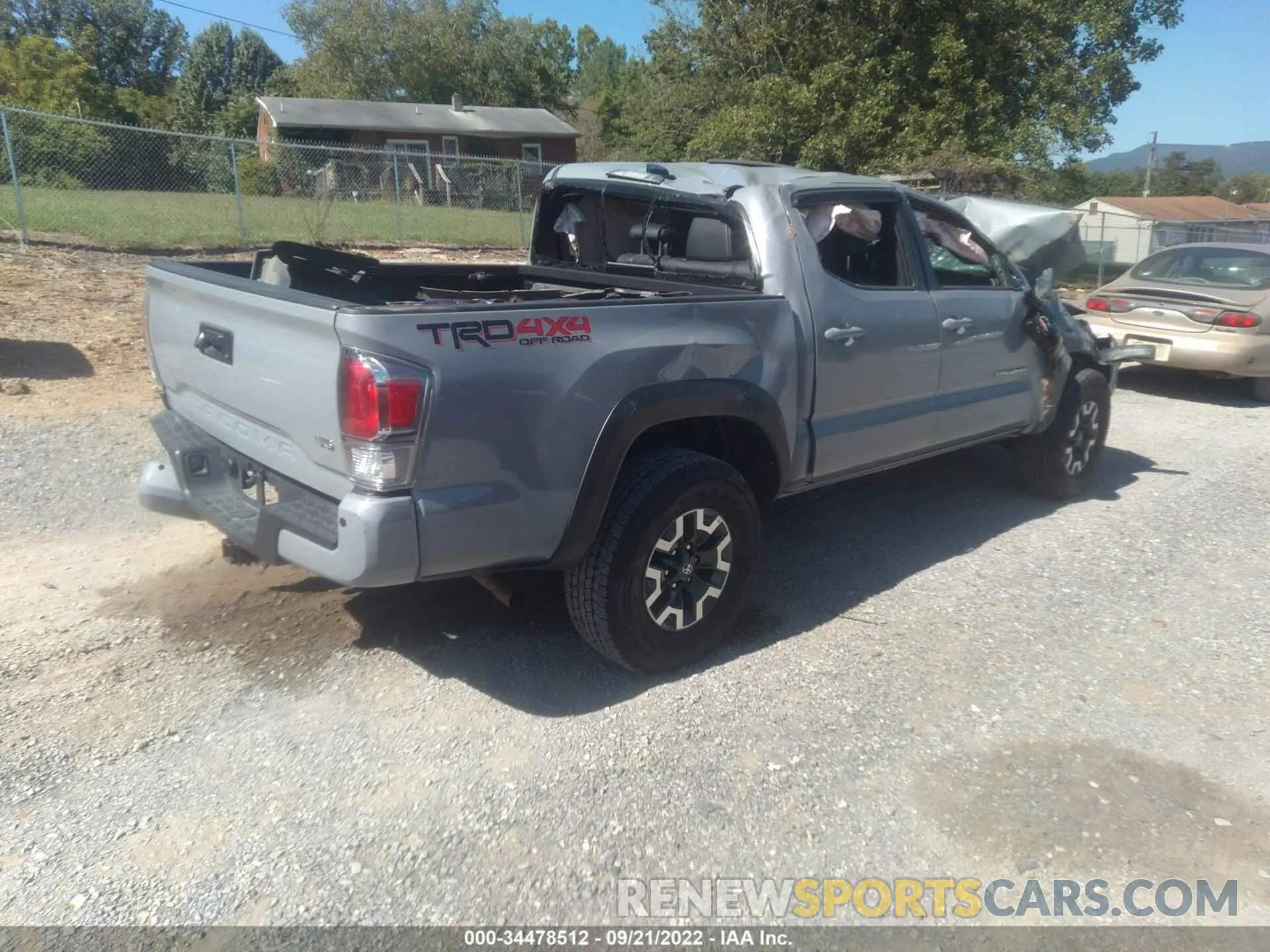 4 Фотография поврежденного автомобиля 3TMCZ5AN1MM381760 TOYOTA TACOMA 4WD 2021