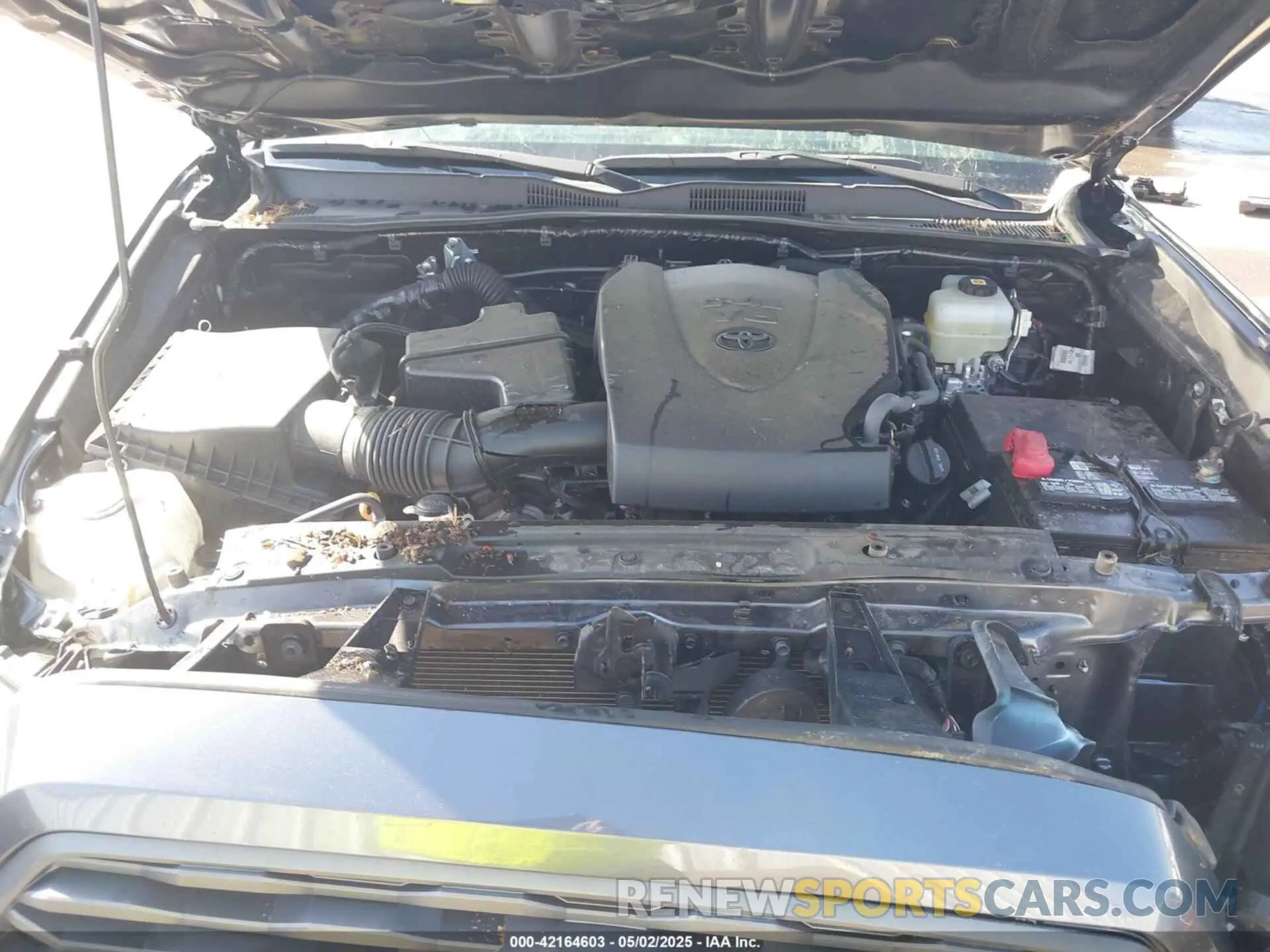 10 Фотография поврежденного автомобиля 3TMCZ5AN2MM387079 TOYOTA TACOMA 4WD 2021