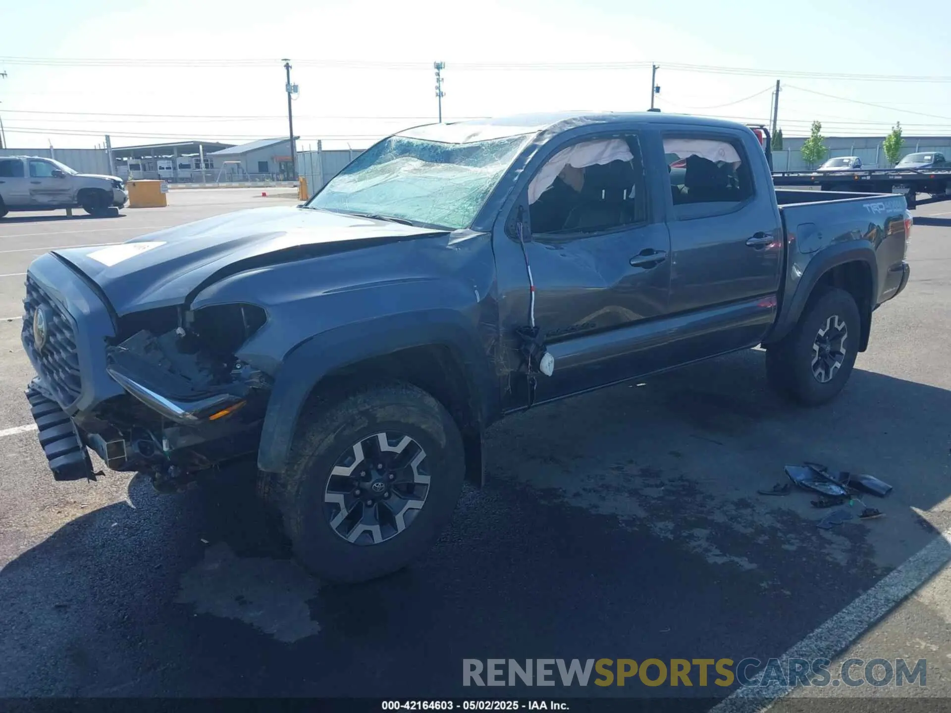 2 Фотография поврежденного автомобиля 3TMCZ5AN2MM387079 TOYOTA TACOMA 4WD 2021