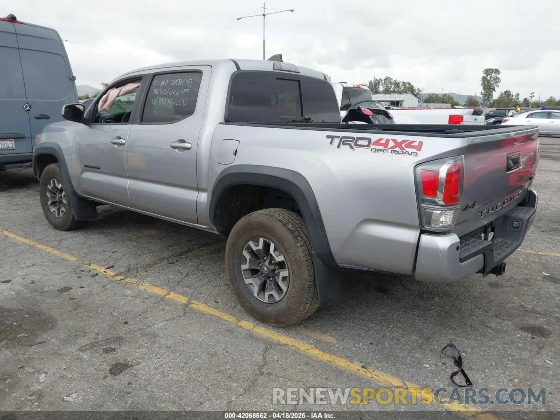 3 Photograph of a damaged car 3TMCZ5AN3MM374132 TOYOTA TACOMA 4WD 2021