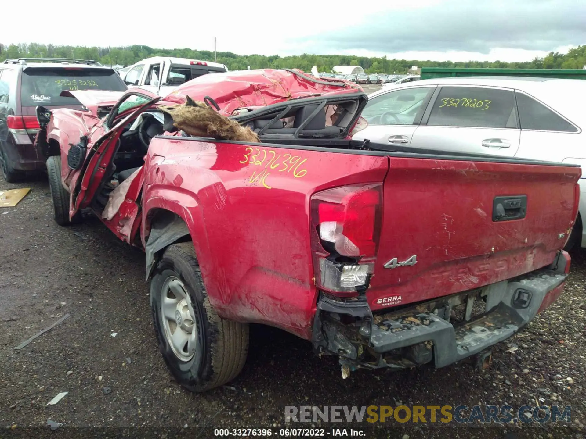 3 Фотография поврежденного автомобиля 3TMCZ5AN4MM407834 TOYOTA TACOMA 4WD 2021