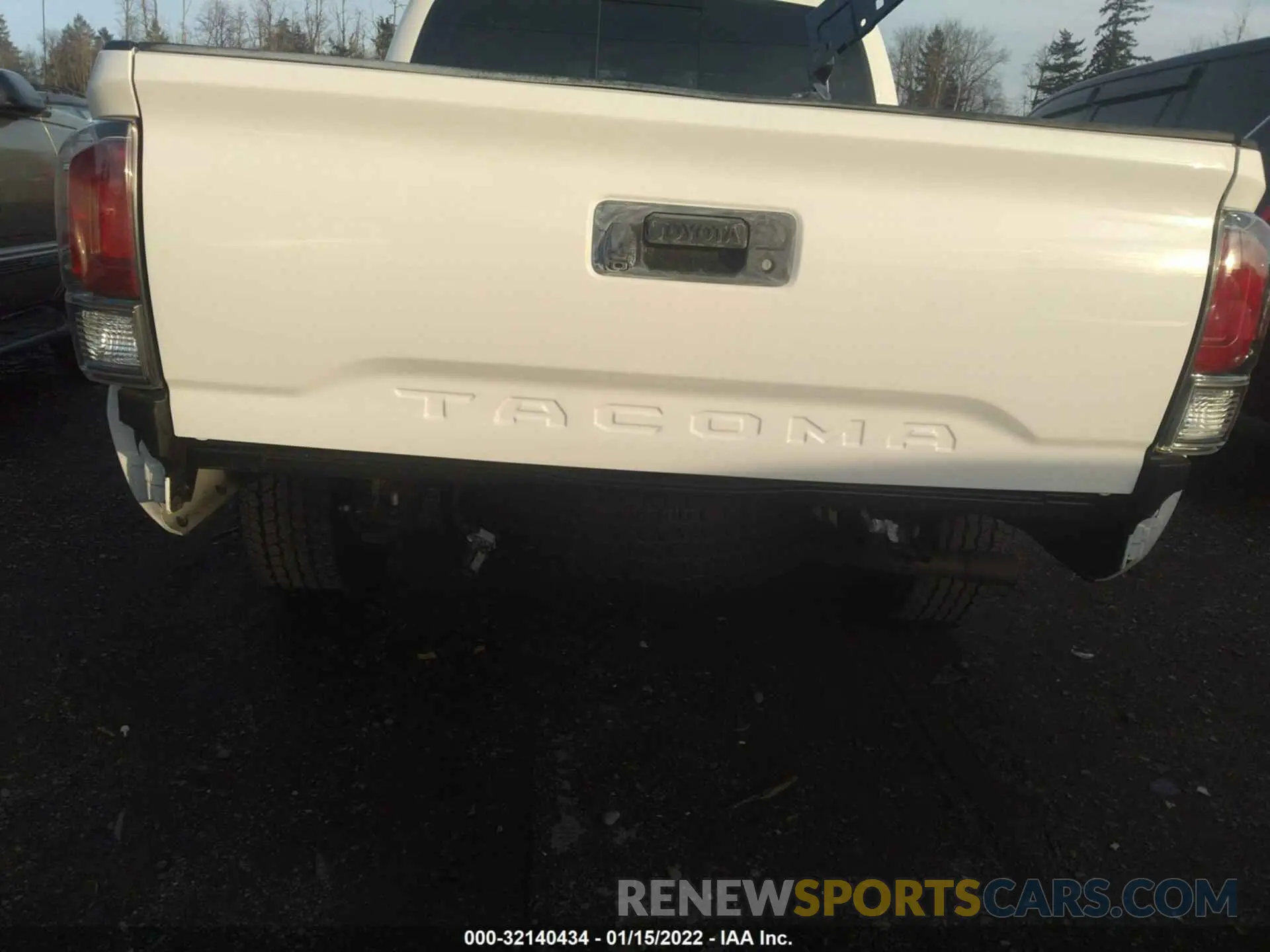 6 Photograph of a damaged car 3TMCZ5AN4MM418204 TOYOTA TACOMA 4WD 2021