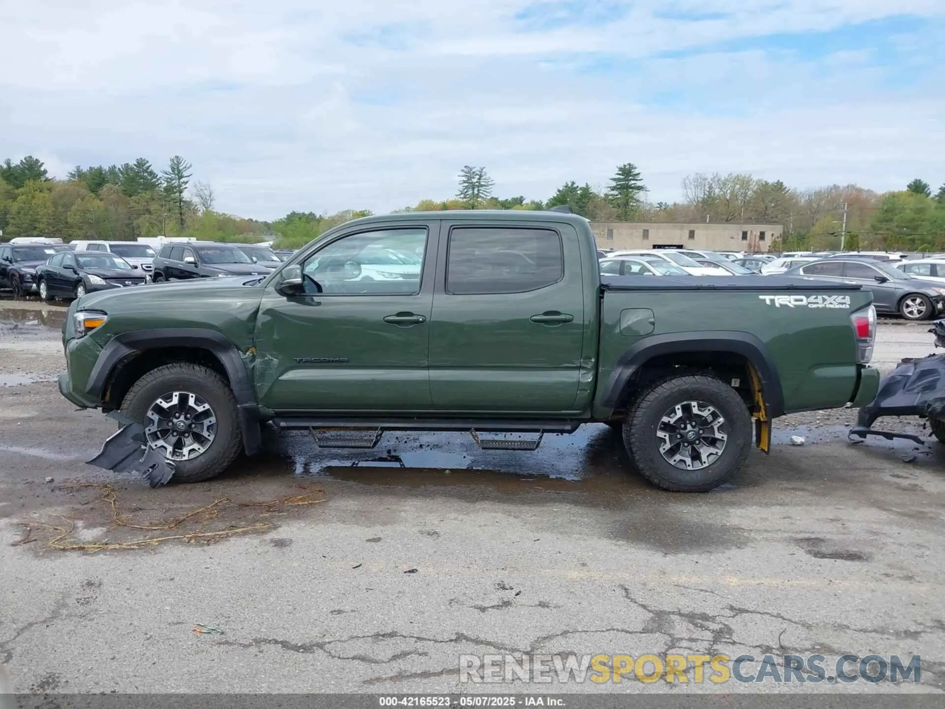 14 Photograph of a damaged car 3TMCZ5AN5MM380286 TOYOTA TACOMA 4WD 2021