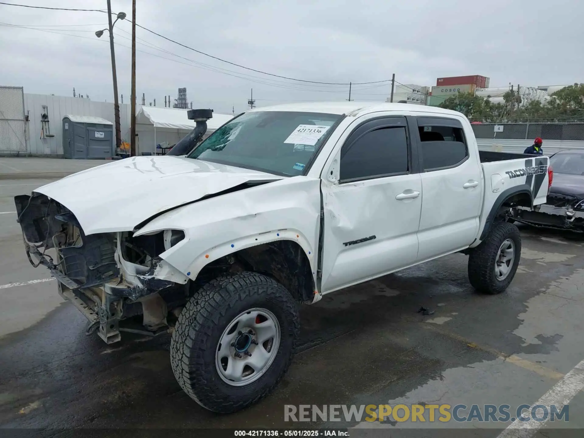2 Photograph of a damaged car 3TMCZ5AN6MM417278 TOYOTA TACOMA 4WD 2021