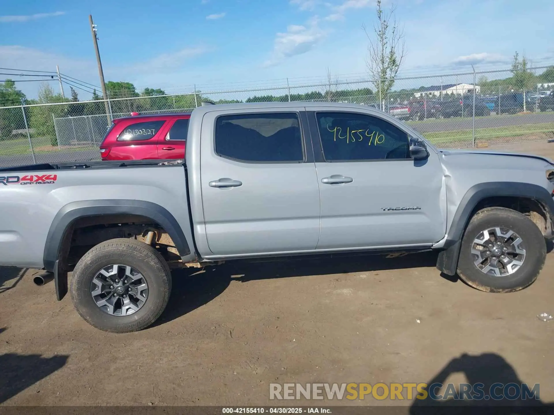 13 Photograph of a damaged car 3TMCZ5AN7MM373405 TOYOTA TACOMA 4WD 2021