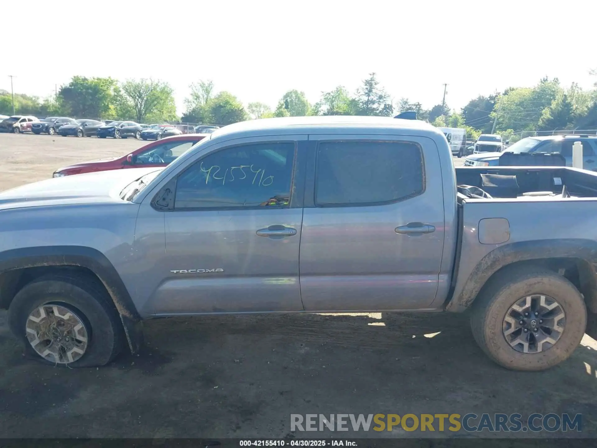 14 Photograph of a damaged car 3TMCZ5AN7MM373405 TOYOTA TACOMA 4WD 2021