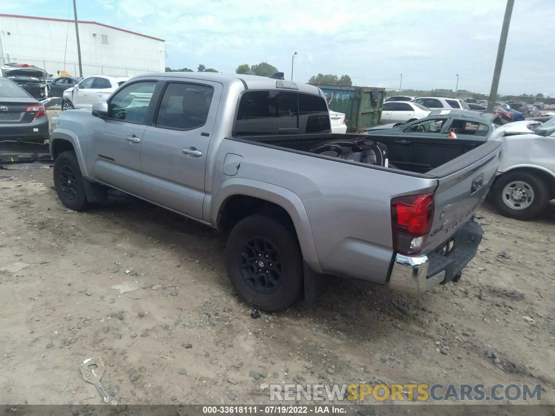 3 Photograph of a damaged car 3TMCZ5AN8MM392299 TOYOTA TACOMA 4WD 2021