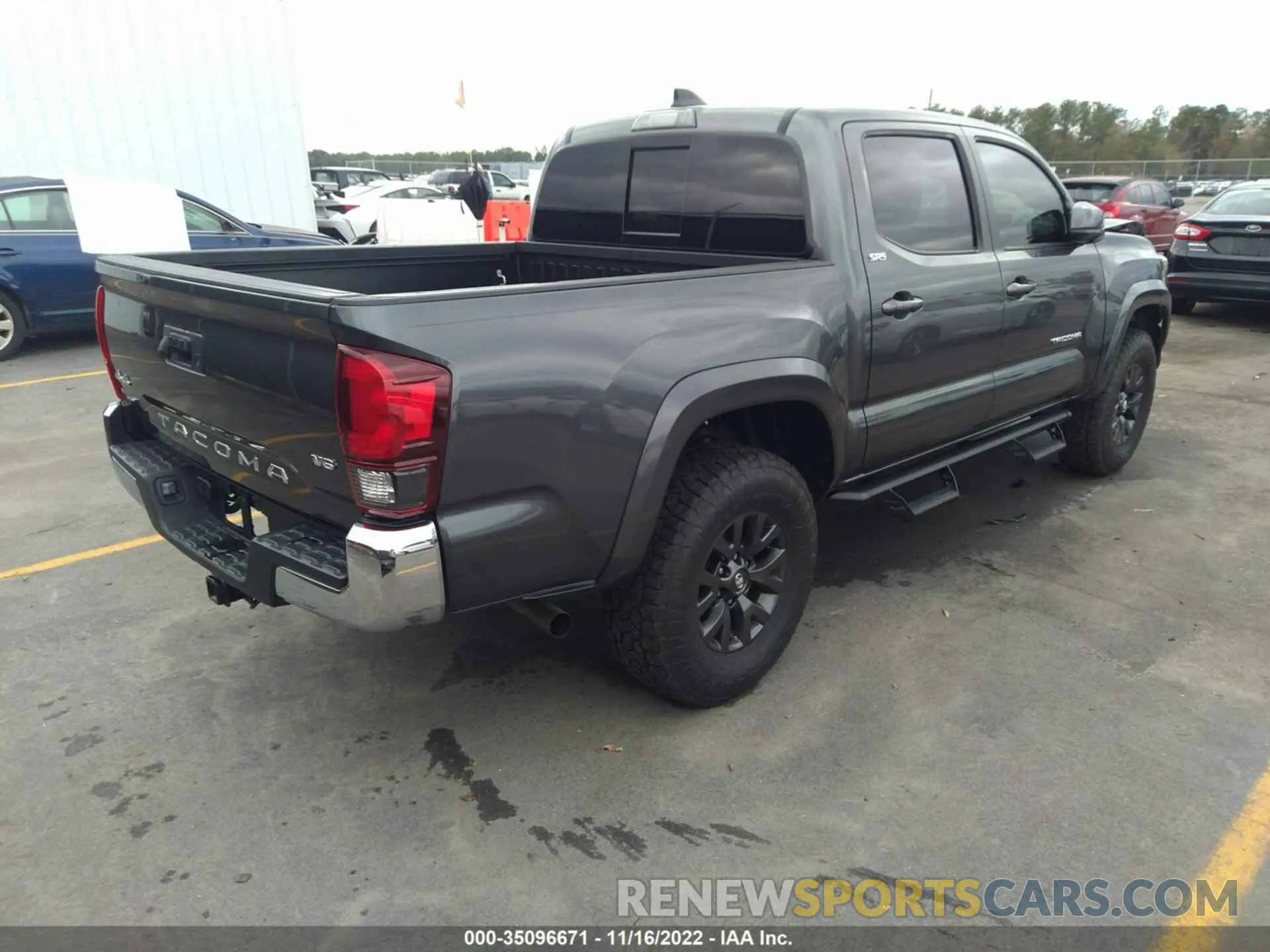 4 Photograph of a damaged car 3TMCZ5ANXMM416263 TOYOTA TACOMA 4WD 2021
