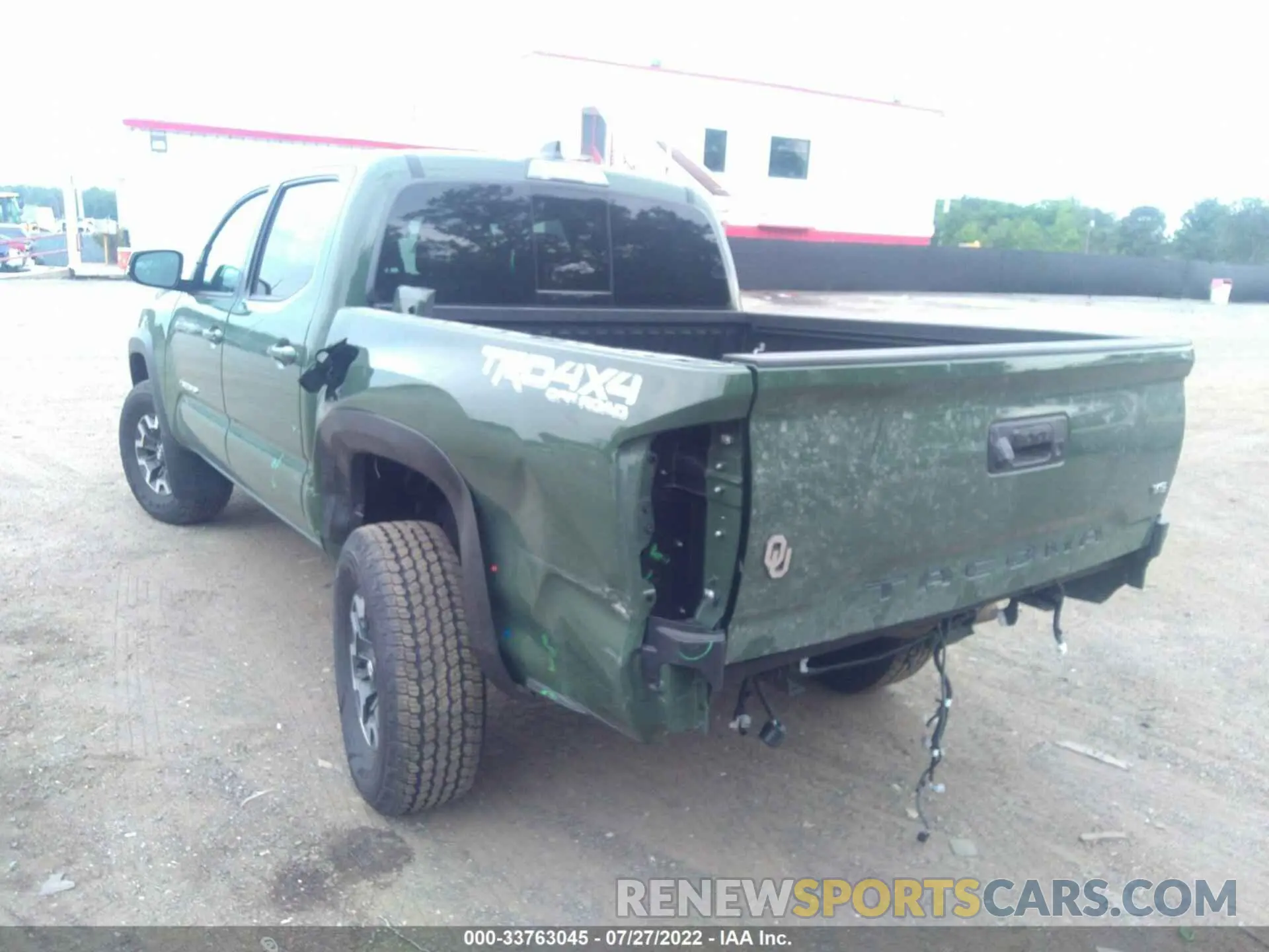 3 Фотография поврежденного автомобиля 3TYCZ5AN0MT048437 TOYOTA TACOMA 4WD 2021