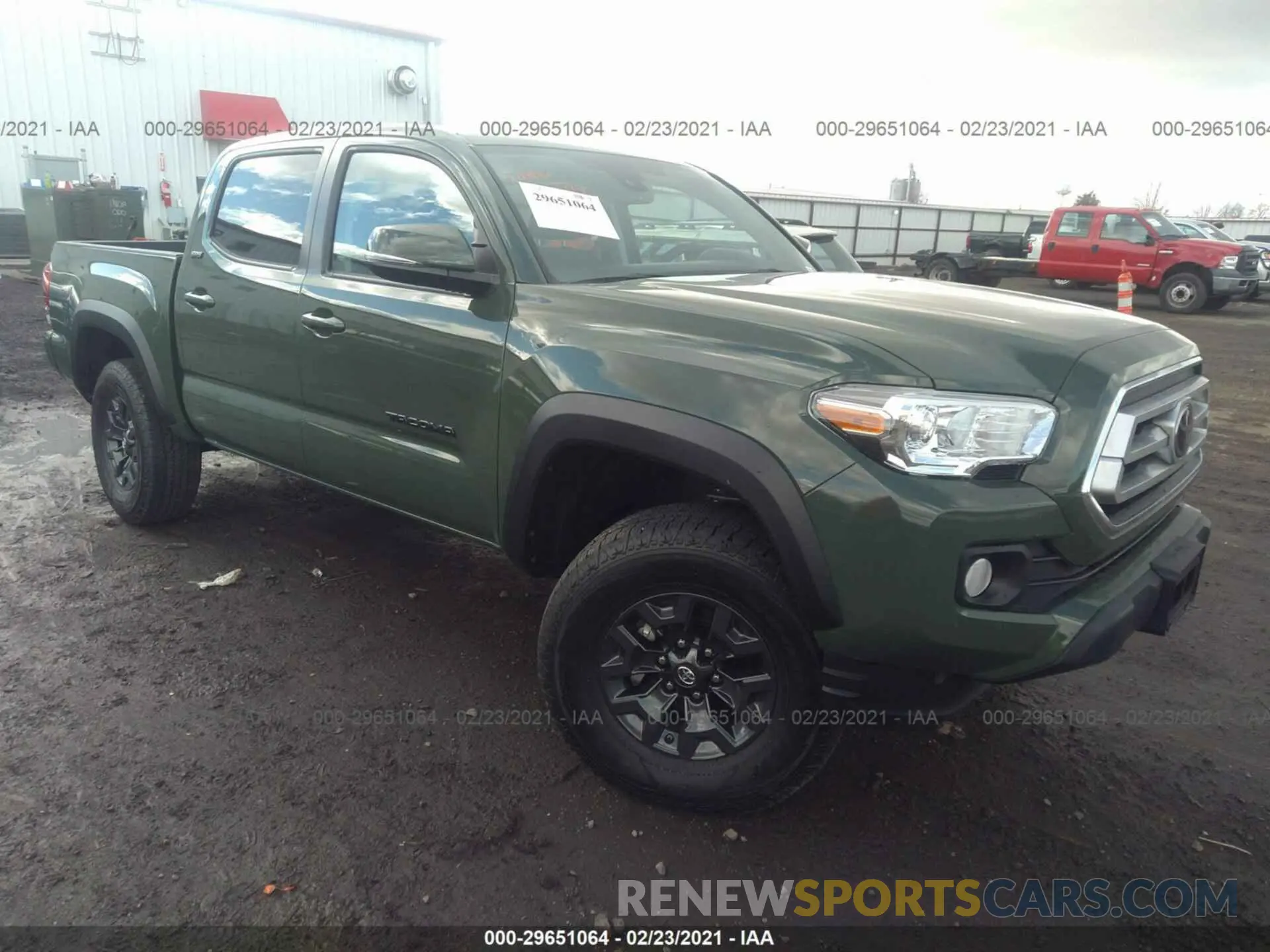 1 Photograph of a damaged car 5TFCZ5AN6MX255825 TOYOTA TACOMA 4WD 2021