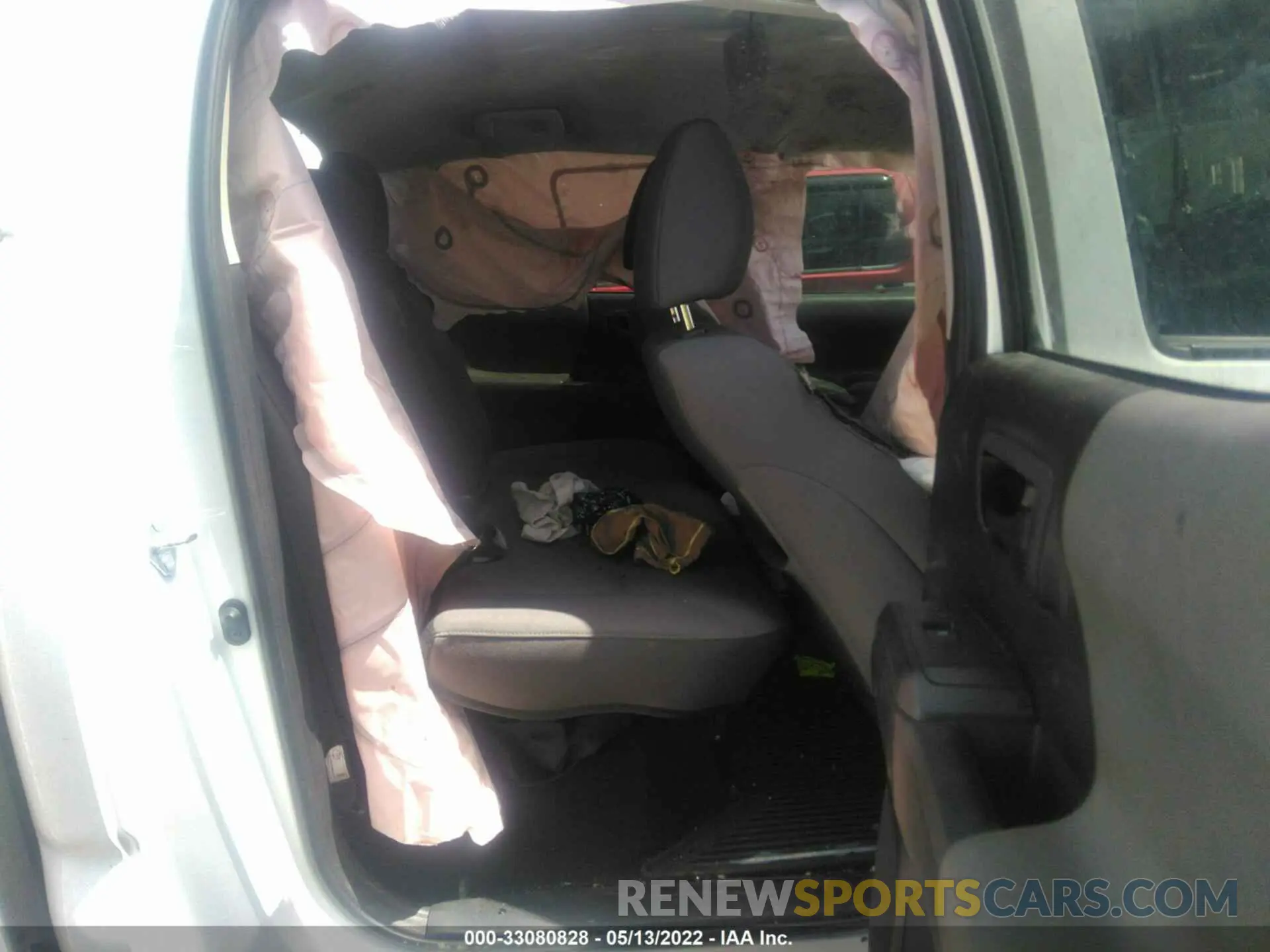 8 Photograph of a damaged car 5TFCZ5AN8MX247614 TOYOTA TACOMA 4WD 2021
