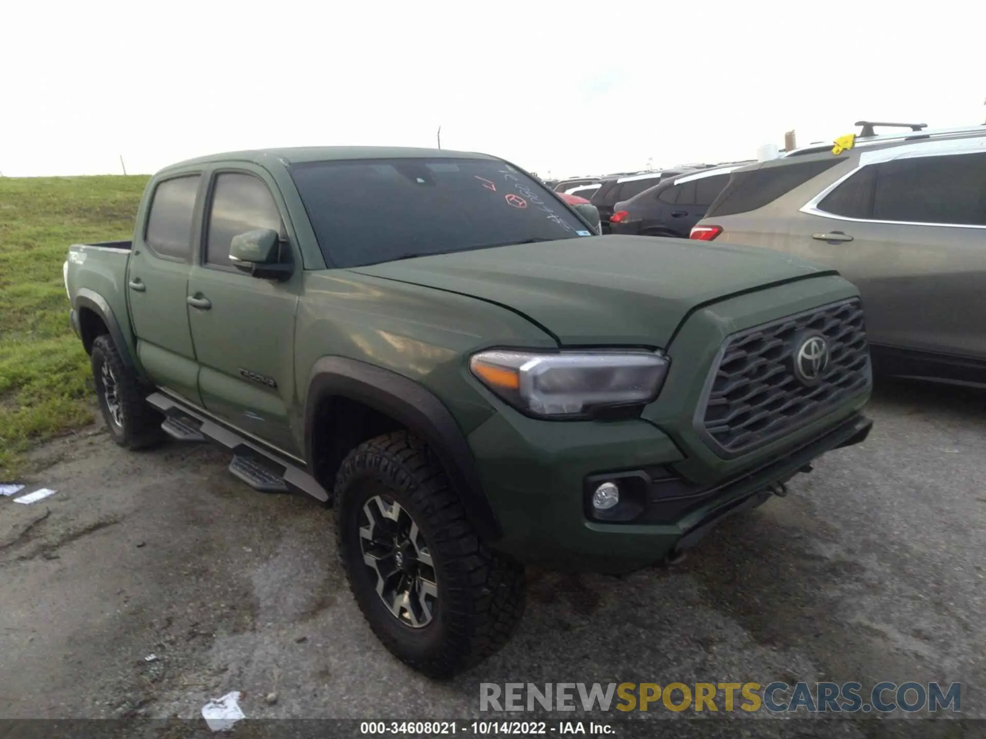 1 Photograph of a damaged car 5TFCZ5AN9MX245399 TOYOTA TACOMA 4WD 2021
