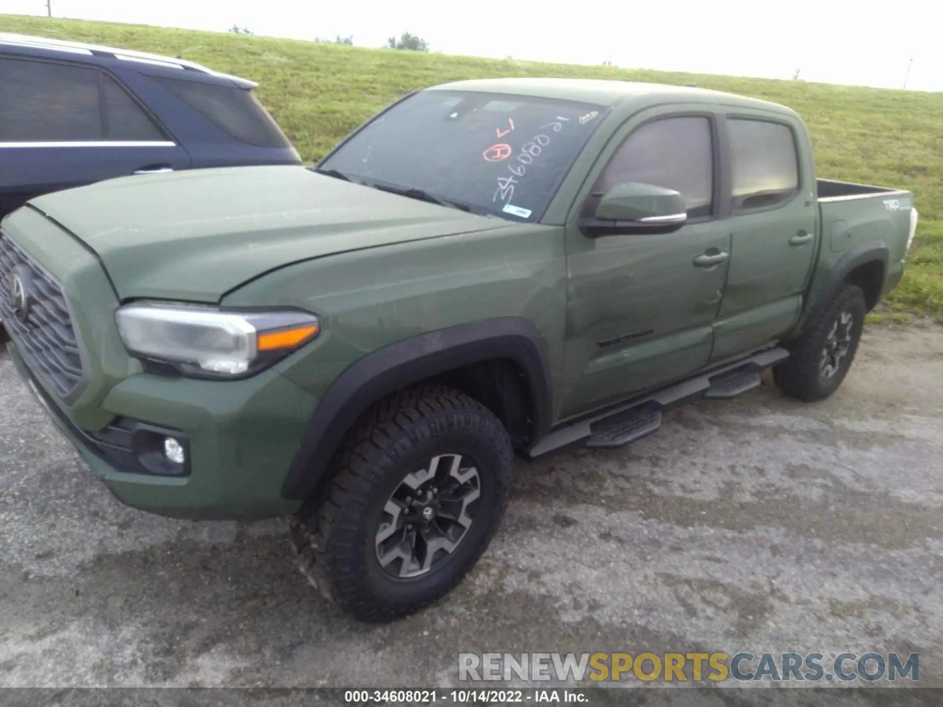 2 Photograph of a damaged car 5TFCZ5AN9MX245399 TOYOTA TACOMA 4WD 2021