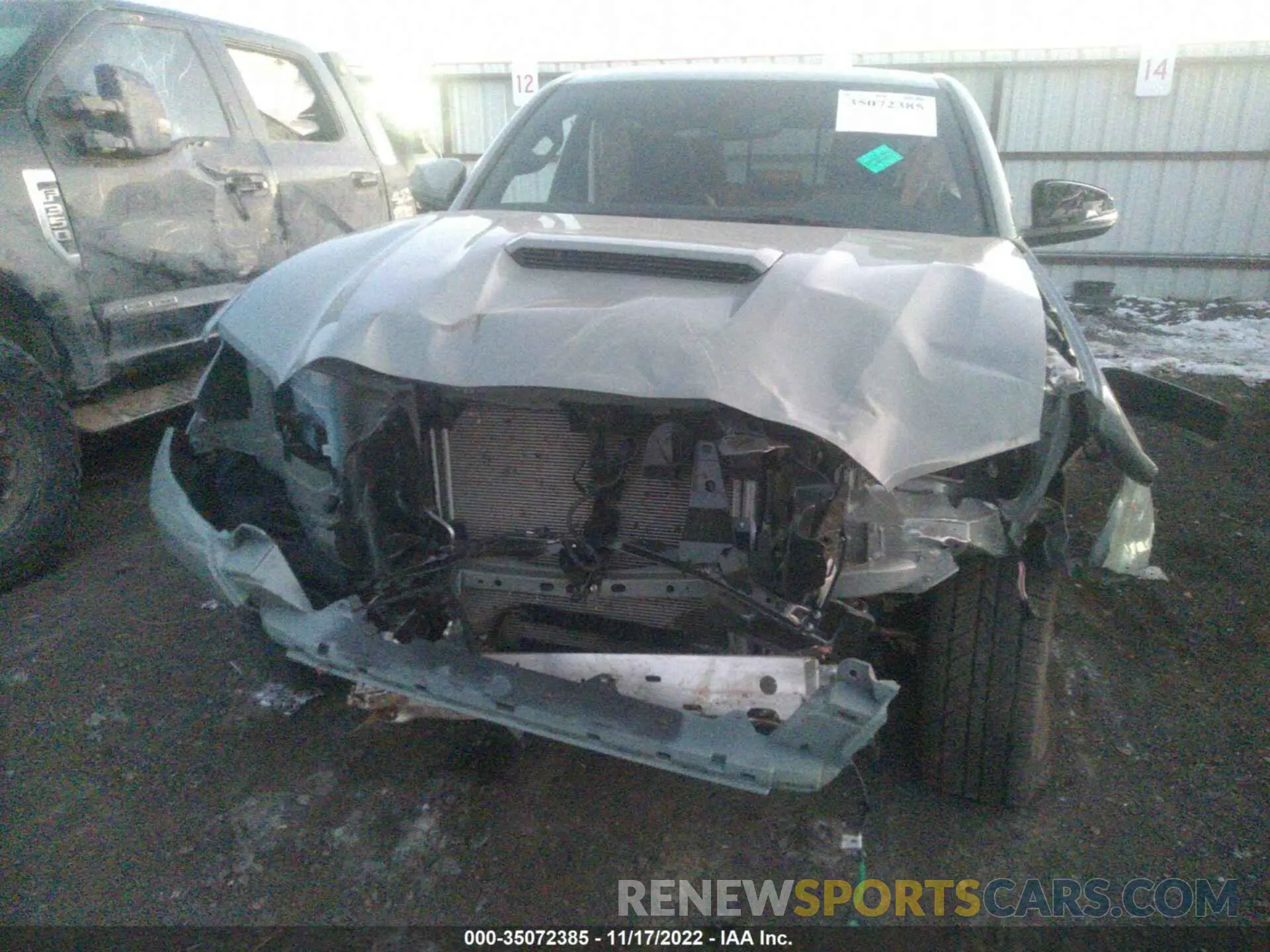 6 Photograph of a damaged car 3TMCZ5AN7NM490046 TOYOTA TACOMA 4WD 2022