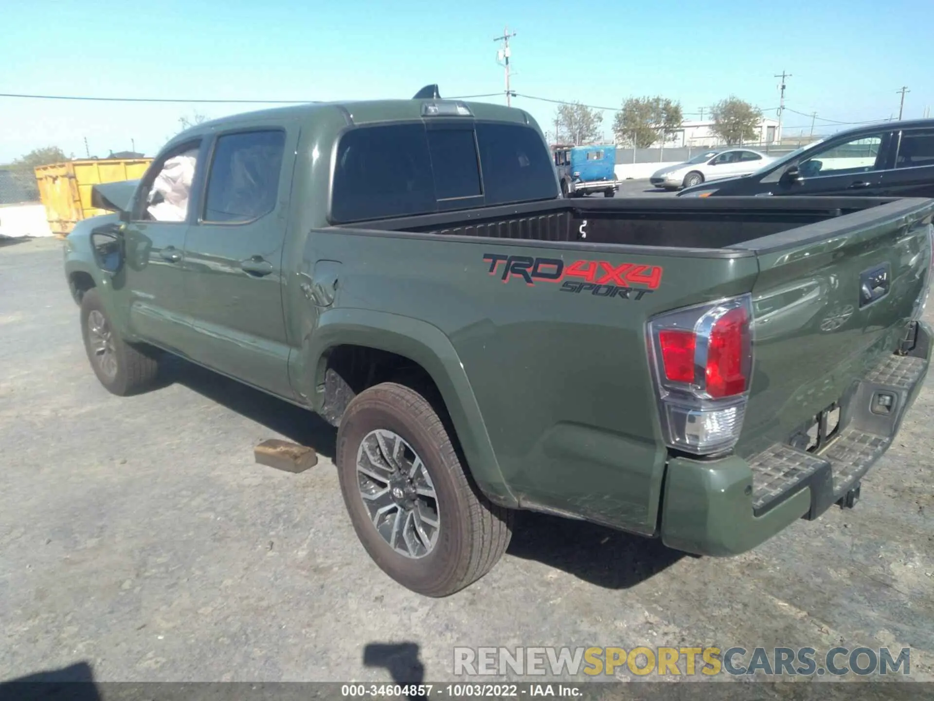 3 Photograph of a damaged car 3TMCZ5AN8NM485115 TOYOTA TACOMA 4WD 2022