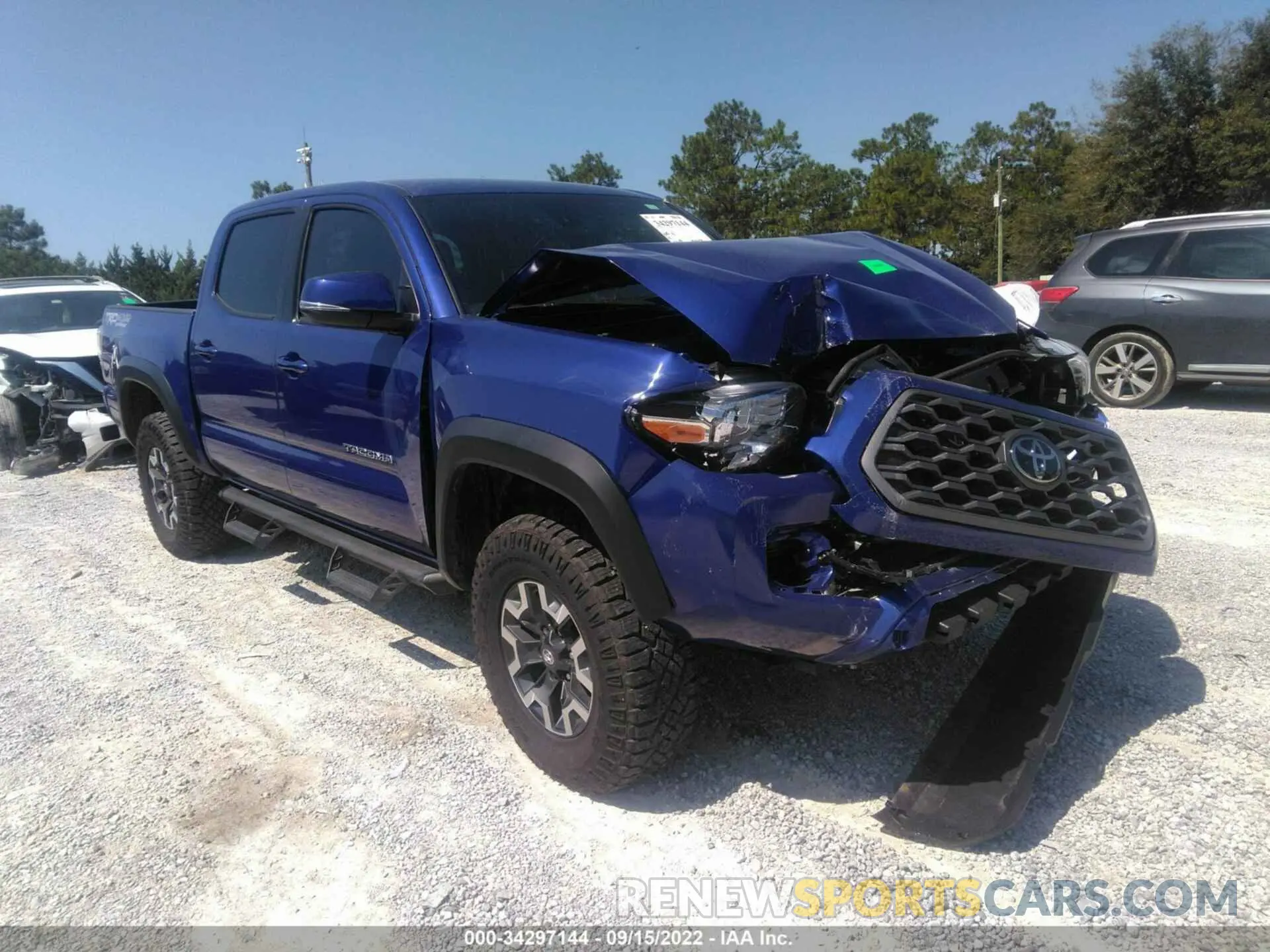 1 Photograph of a damaged car 3TMCZ5AN8NM496485 TOYOTA TACOMA 4WD 2022