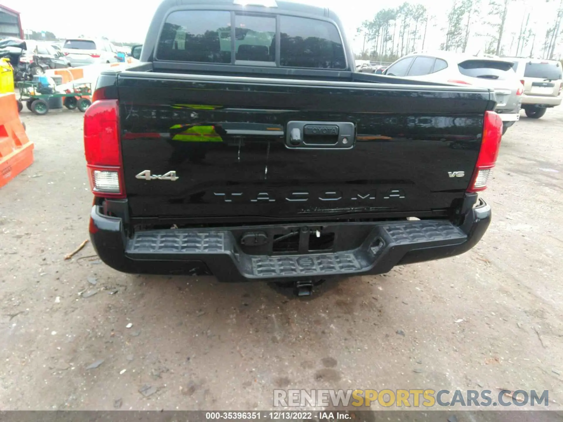 6 Photograph of a damaged car 3TYCZ5AN0NT080533 TOYOTA TACOMA 4WD 2022