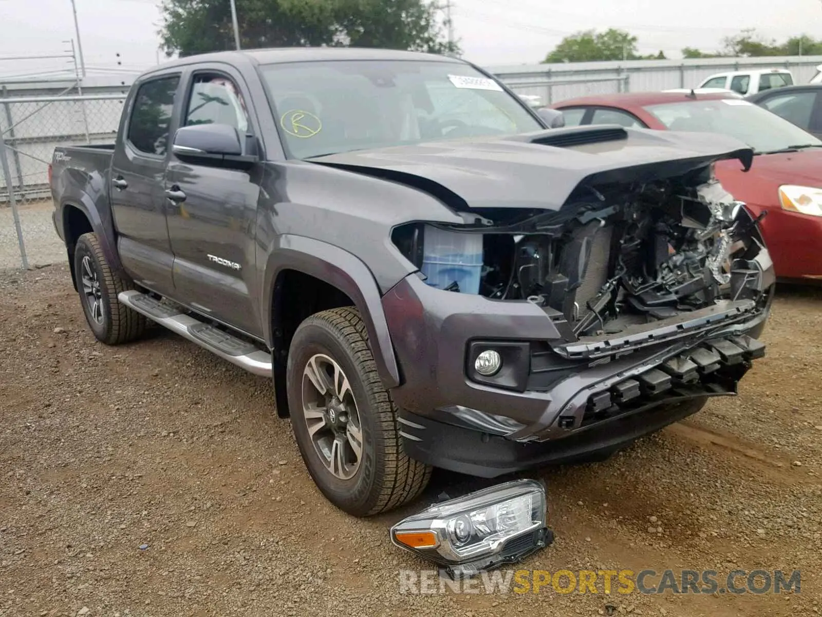 1 Photograph of a damaged car 3TMAZ5CN5KM090339 TOYOTA TACOMA DOU 2019