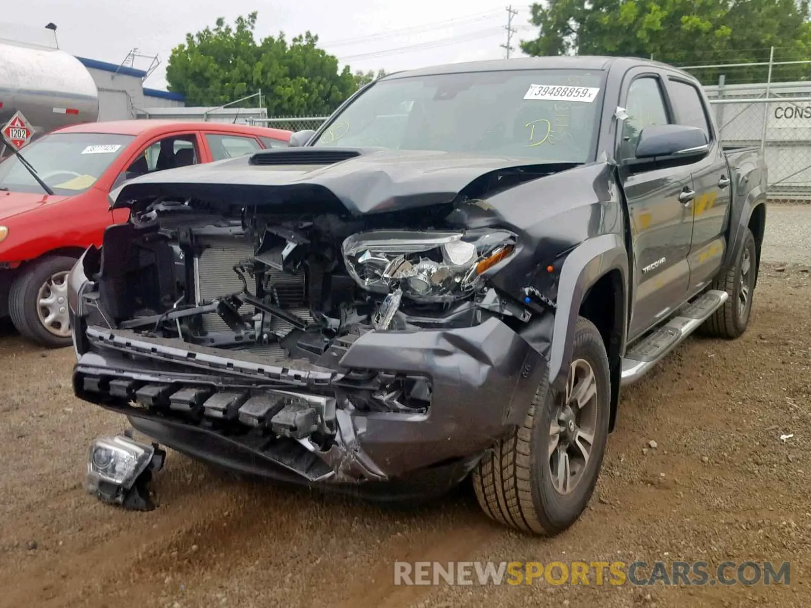 2 Photograph of a damaged car 3TMAZ5CN5KM090339 TOYOTA TACOMA DOU 2019