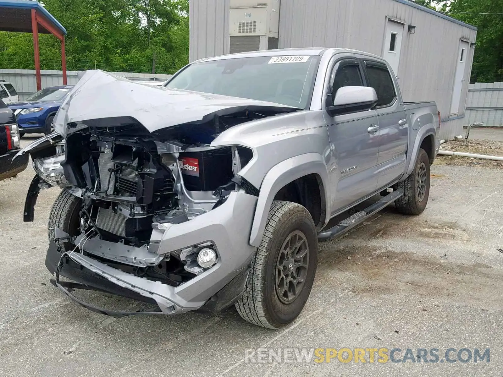 2 Photograph of a damaged car 3TMAZ5CN6KM083156 TOYOTA TACOMA DOU 2019