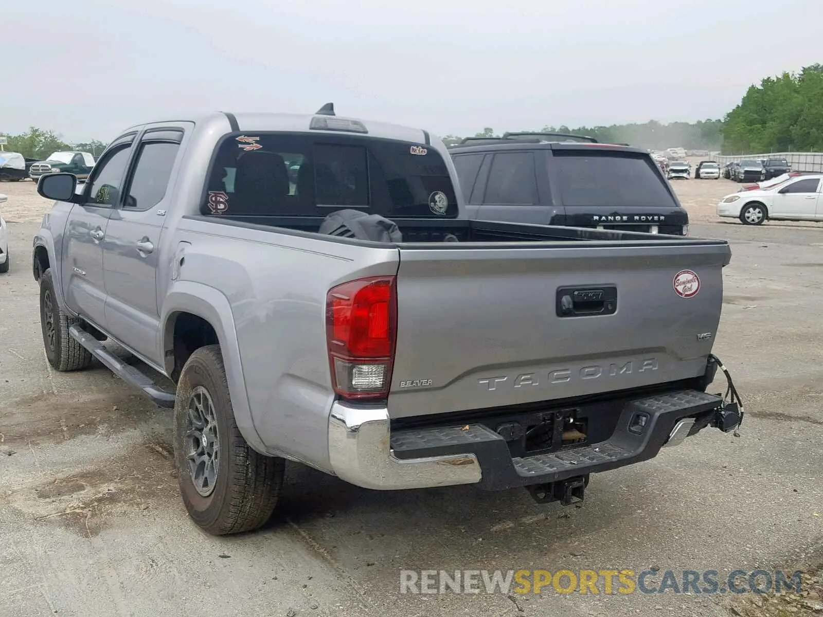 3 Photograph of a damaged car 3TMAZ5CN6KM083156 TOYOTA TACOMA DOU 2019