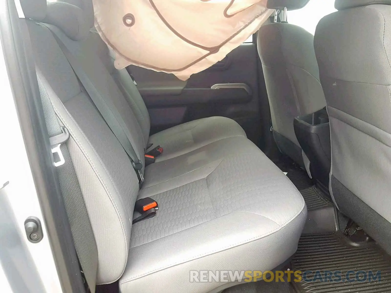 6 Photograph of a damaged car 3TMAZ5CN6KM083156 TOYOTA TACOMA DOU 2019