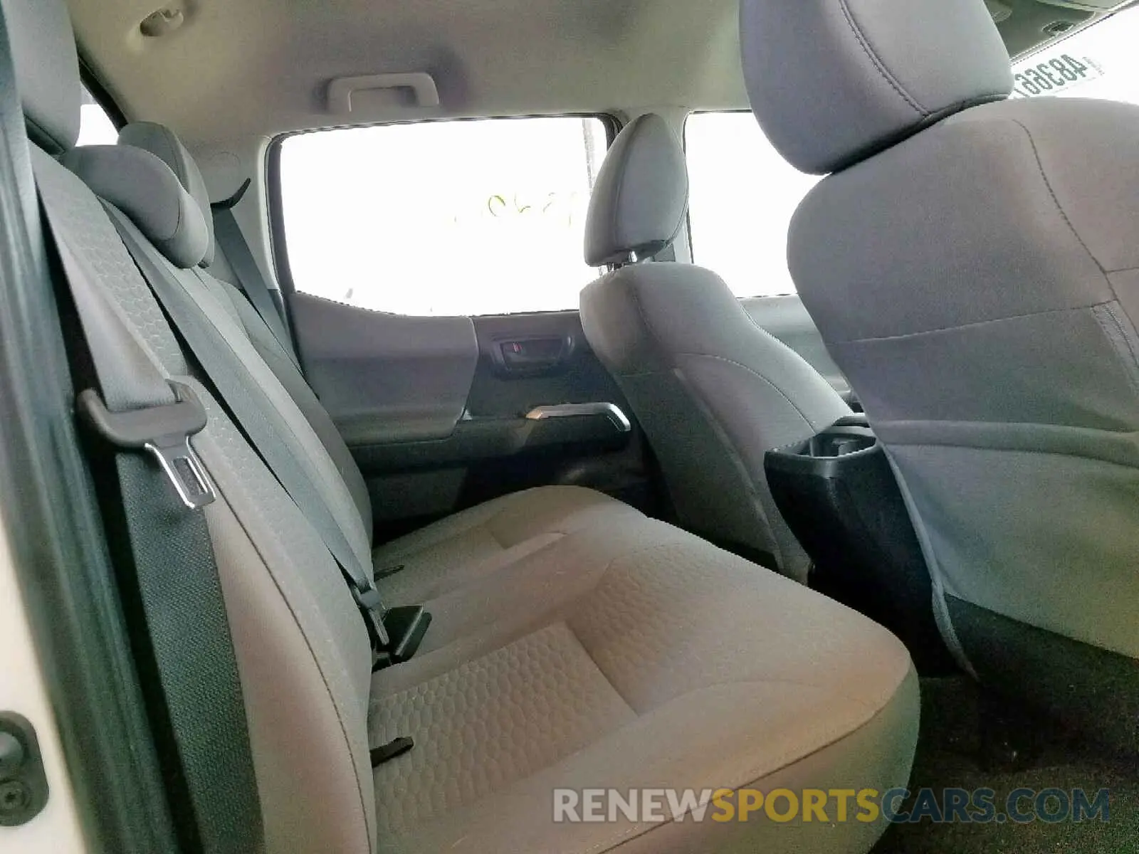 6 Photograph of a damaged car 3TMAZ5CN7KM084896 TOYOTA TACOMA DOU 2019