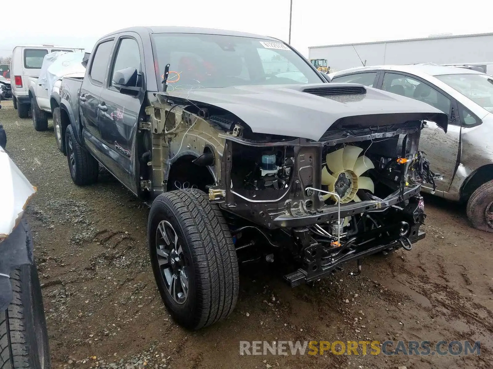 1 Photograph of a damaged car 3TMAZ5CN7KM099558 TOYOTA TACOMA DOU 2019