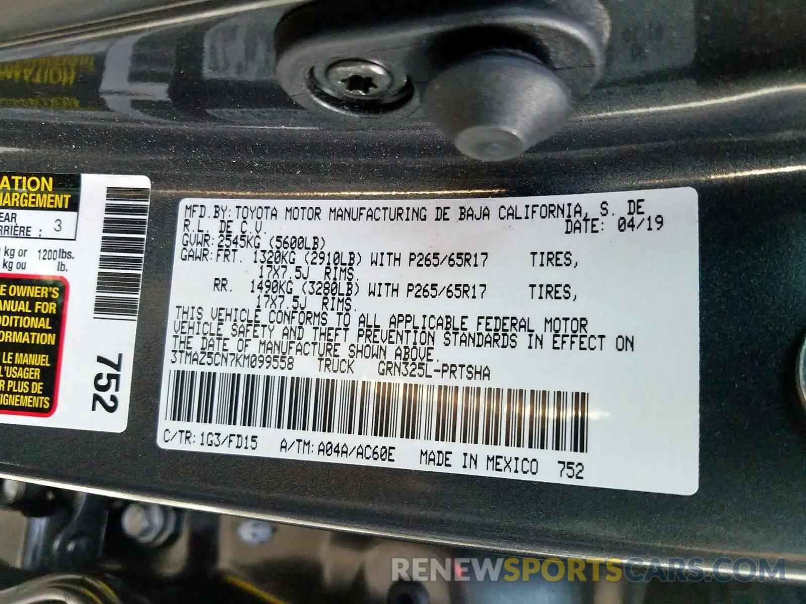 10 Photograph of a damaged car 3TMAZ5CN7KM099558 TOYOTA TACOMA DOU 2019