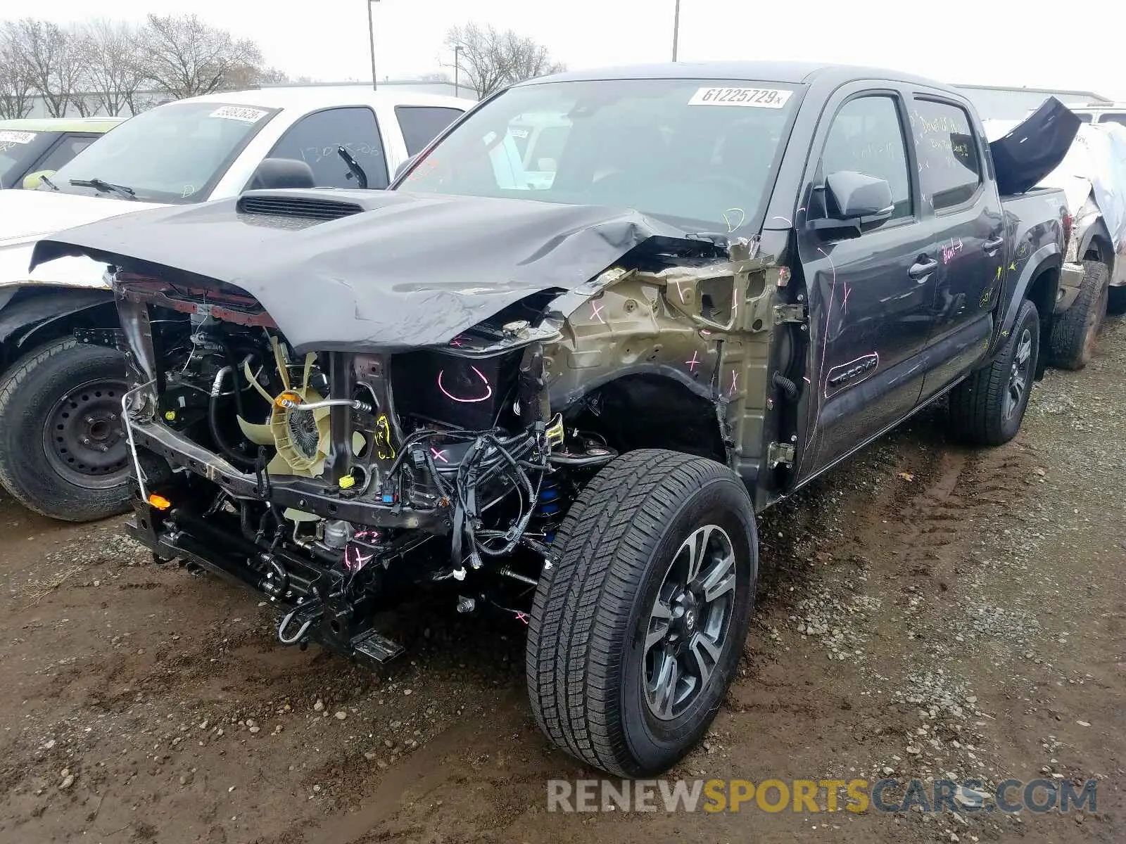 2 Photograph of a damaged car 3TMAZ5CN7KM099558 TOYOTA TACOMA DOU 2019