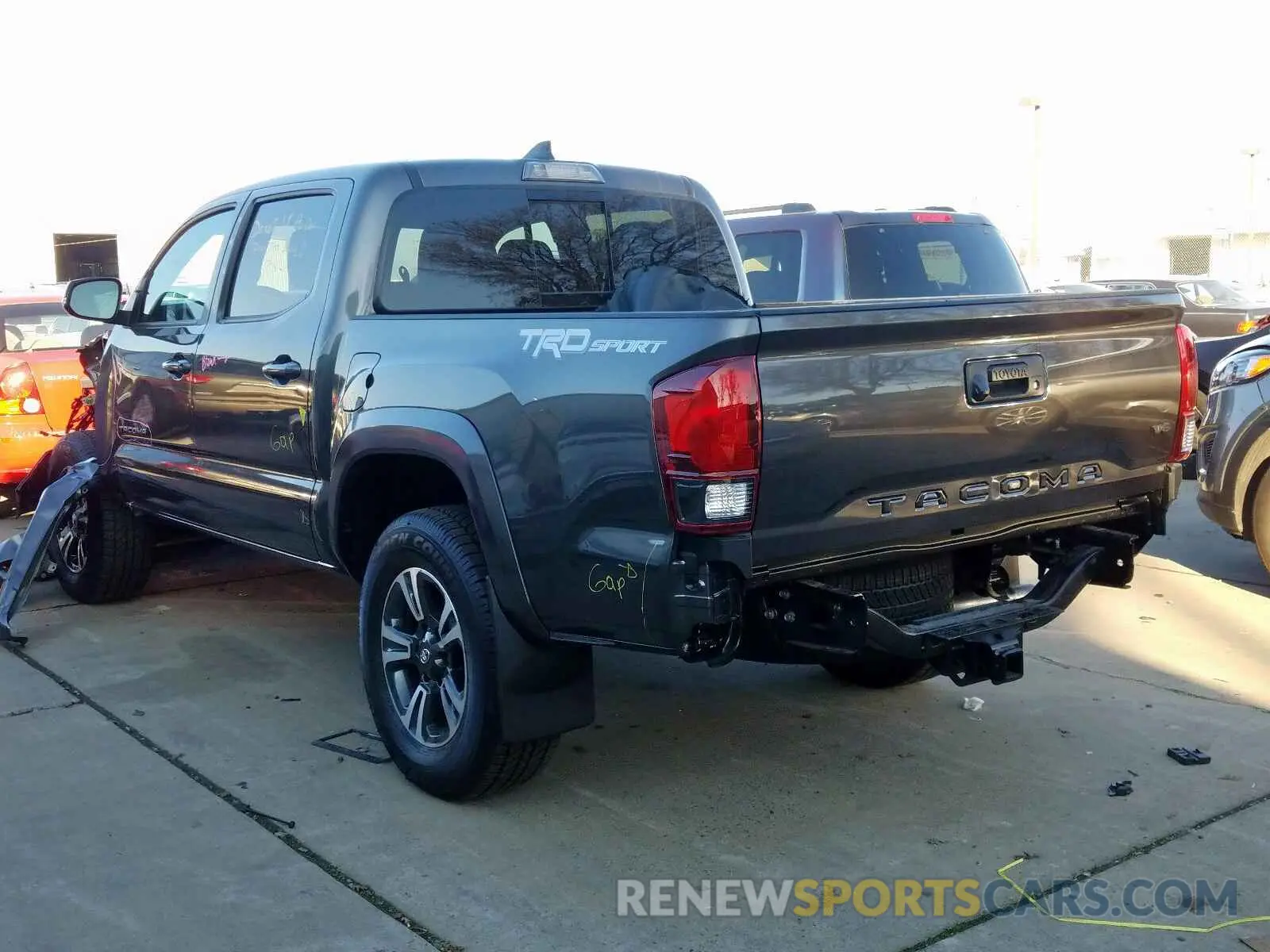 3 Photograph of a damaged car 3TMAZ5CN7KM099558 TOYOTA TACOMA DOU 2019