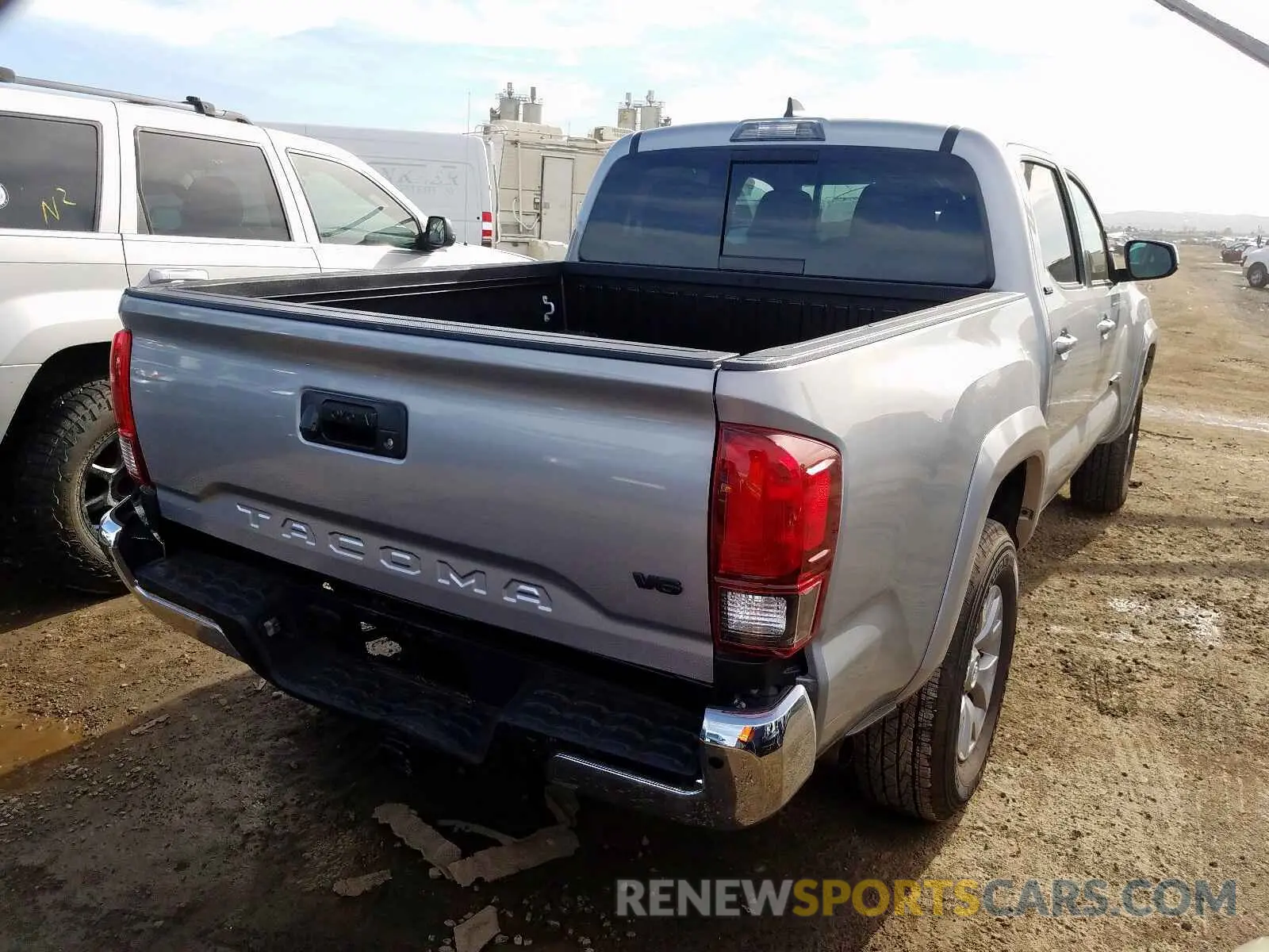 4 Photograph of a damaged car 3TMAZ5CN9KM106624 TOYOTA TACOMA DOU 2019