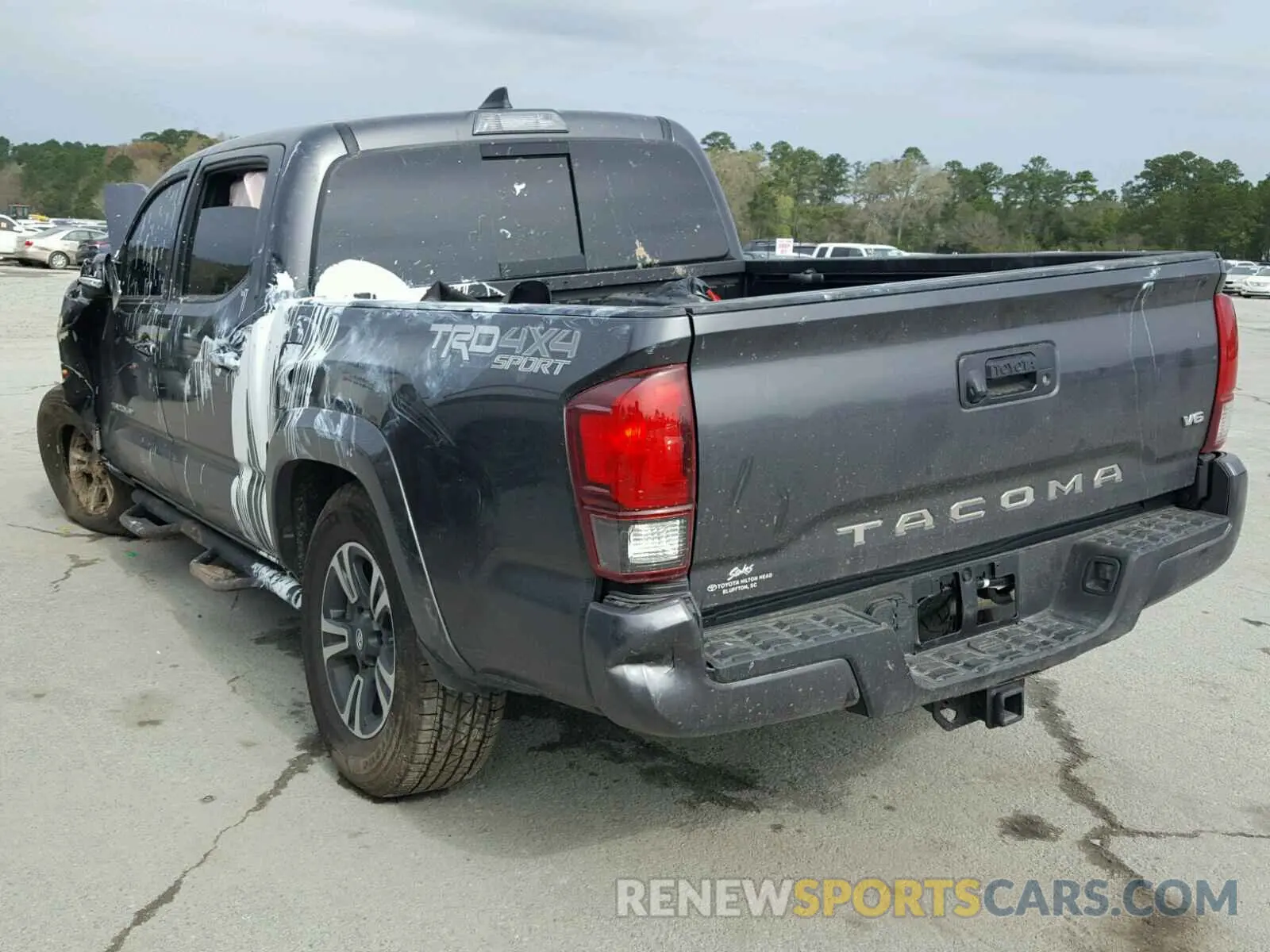 3 Photograph of a damaged car 3TMCZ5AN0KM203206 TOYOTA TACOMA DOU 2019