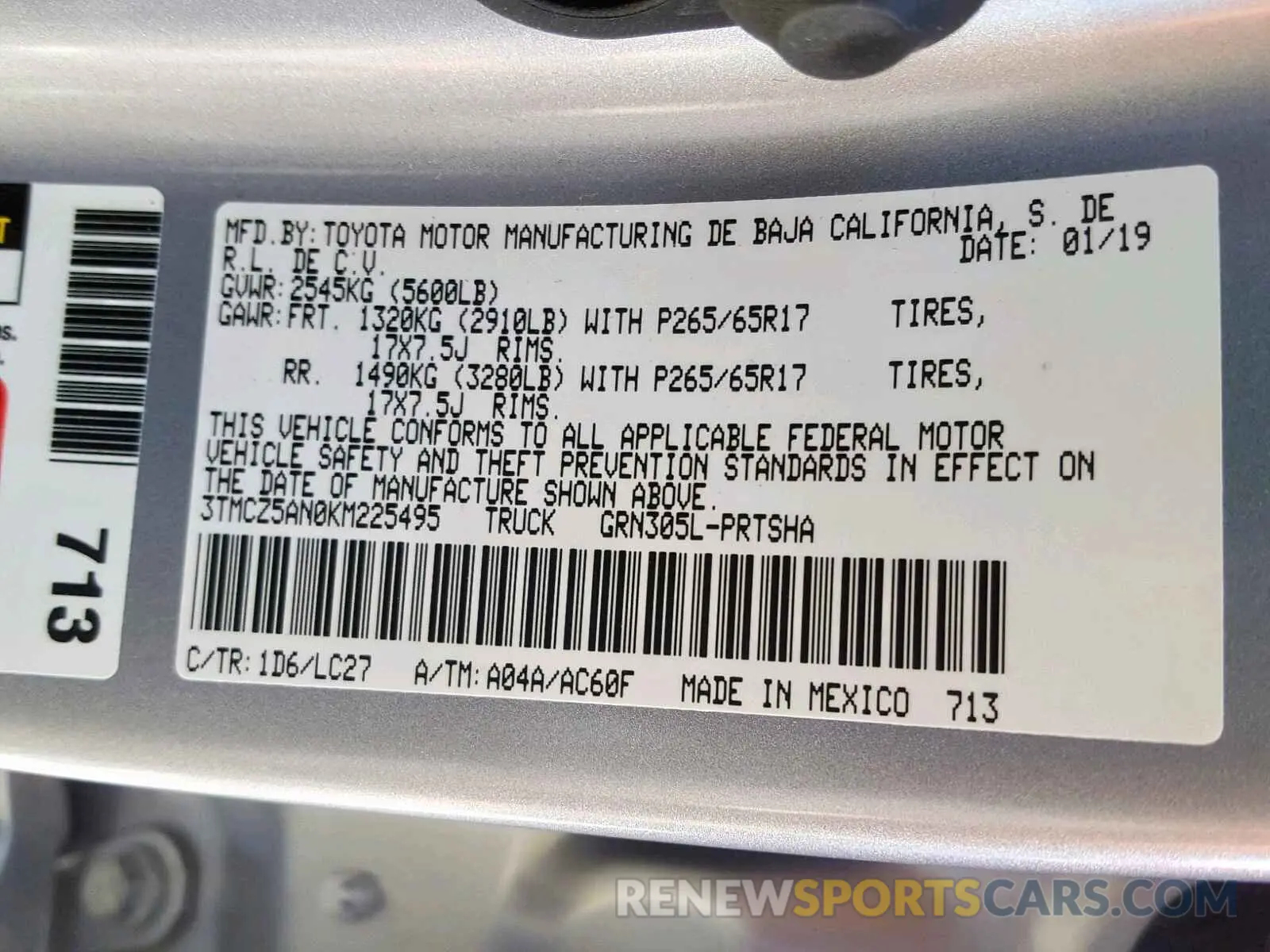 10 Photograph of a damaged car 3TMCZ5AN0KM225495 TOYOTA TACOMA DOU 2019