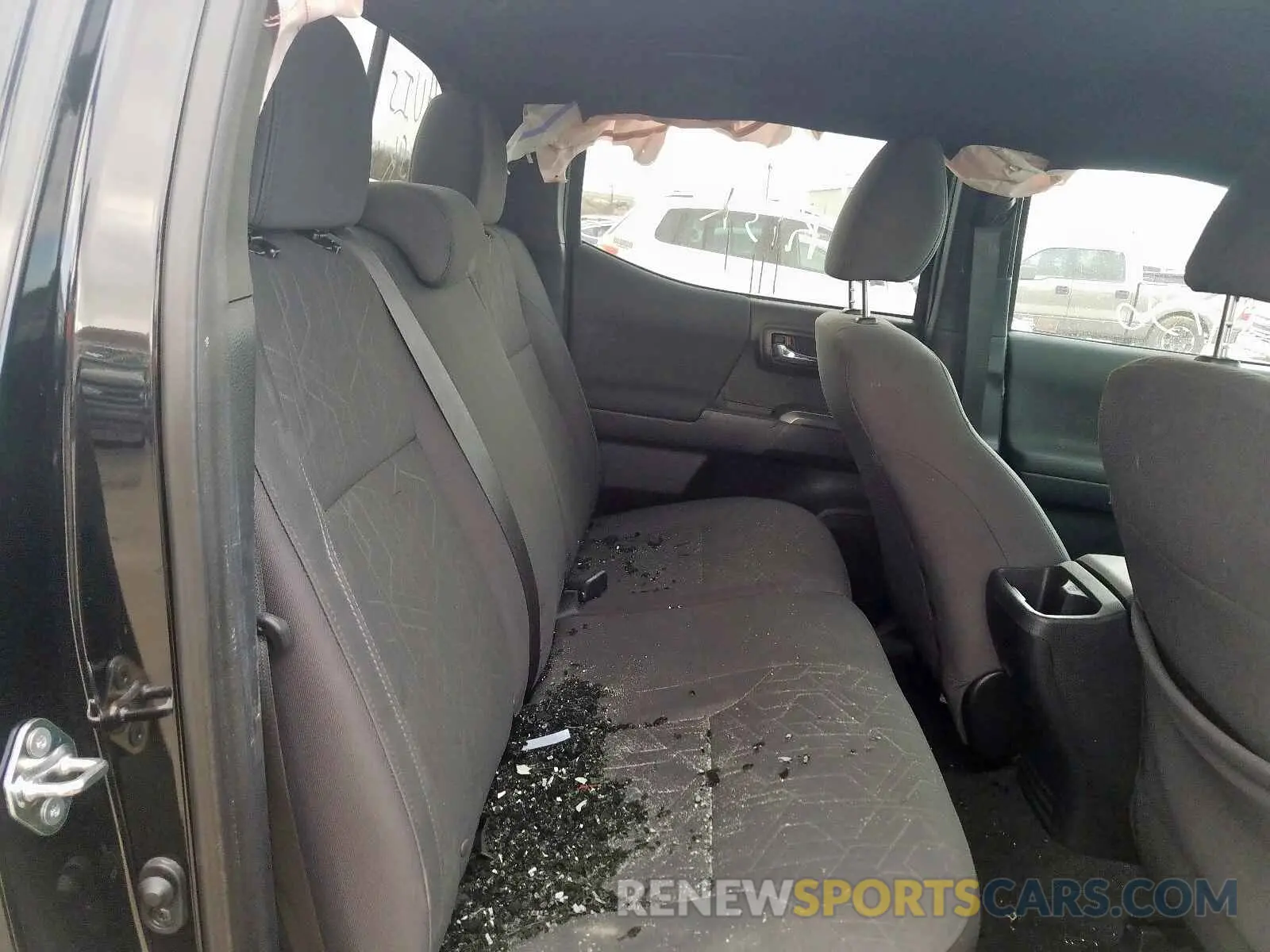 6 Photograph of a damaged car 3TMCZ5AN7KM214493 TOYOTA TACOMA DOU 2019