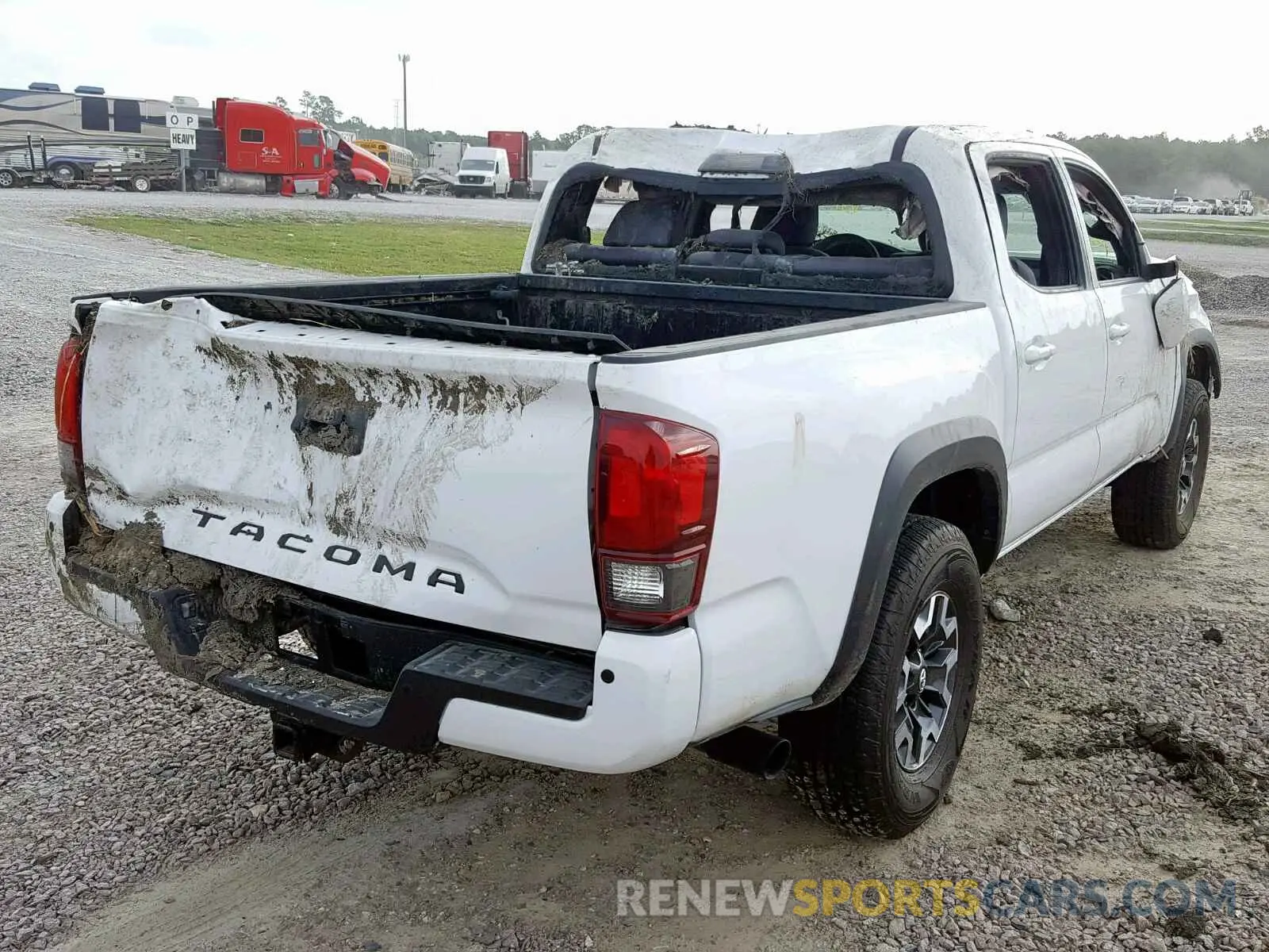 4 Photograph of a damaged car 3TMCZ5AN8KM203115 TOYOTA TACOMA DOU 2019