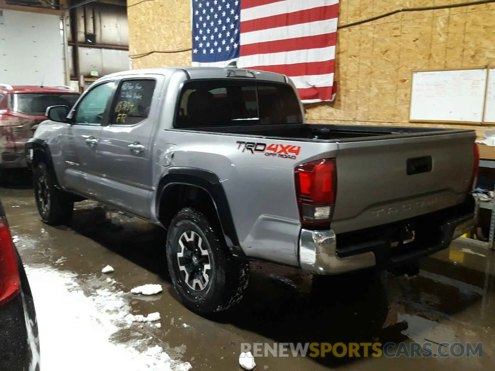 3 Photograph of a damaged car 3TMCZ5AN9KM247589 TOYOTA TACOMA DOU 2019