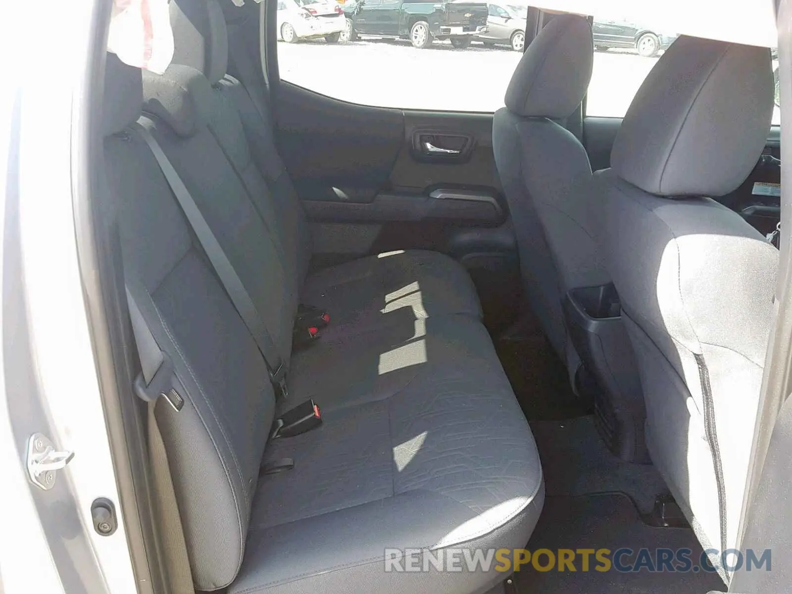 6 Photograph of a damaged car 3TMCZ5ANXKM201088 TOYOTA TACOMA DOU 2019
