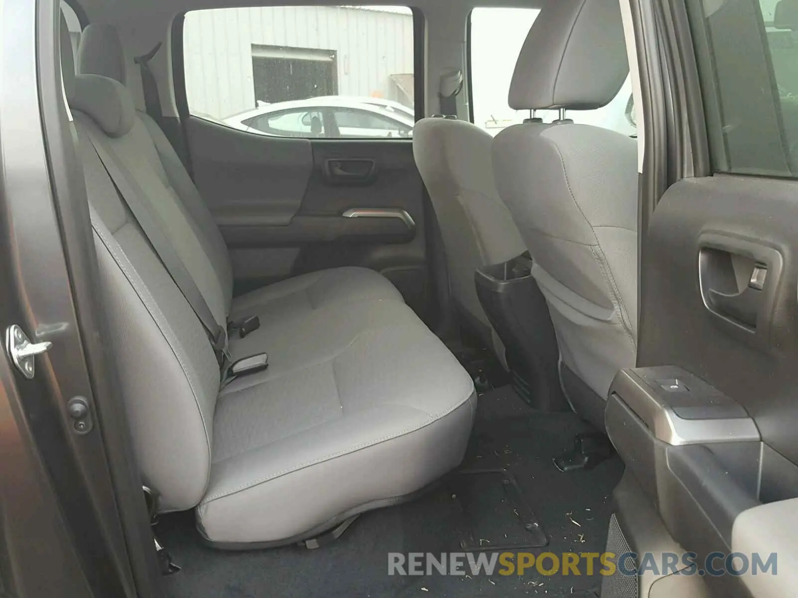 6 Photograph of a damaged car 3TMDZ5BN3KM055376 TOYOTA TACOMA DOU 2019