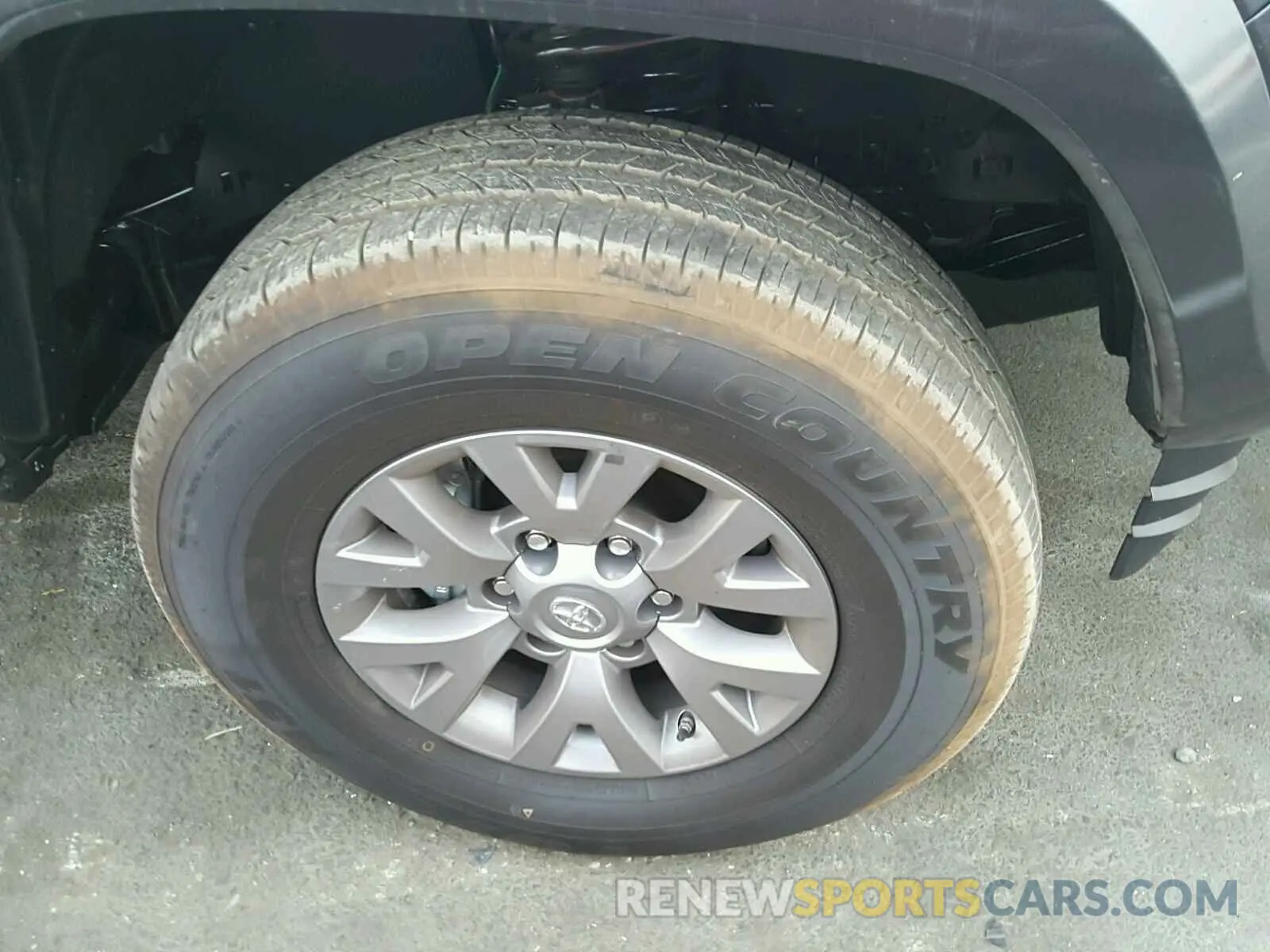 9 Photograph of a damaged car 3TMDZ5BN3KM055376 TOYOTA TACOMA DOU 2019