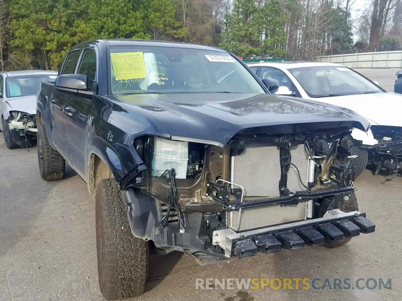 1 Photograph of a damaged car 5TFAX5GN1KX133228 TOYOTA TACOMA DOU 2019