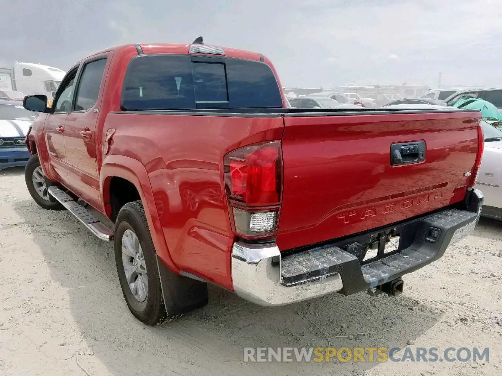 3 Photograph of a damaged car 5TFAZ5CN2KX082614 TOYOTA TACOMA DOU 2019
