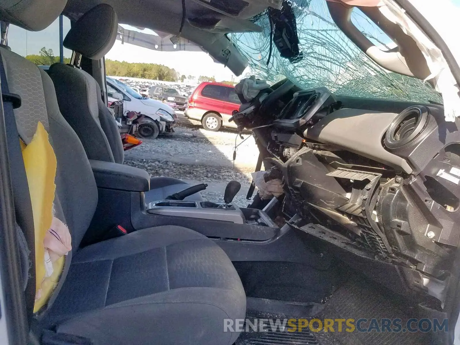 5 Photograph of a damaged car 5TFAZ5CN4KX077141 TOYOTA TACOMA DOU 2019