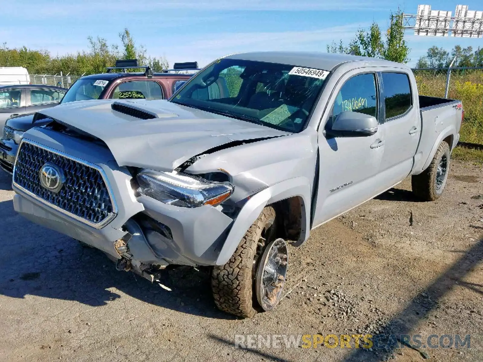 2 Photograph of a damaged car 5TFDZ5BN0KX043308 TOYOTA TACOMA DOU 2019