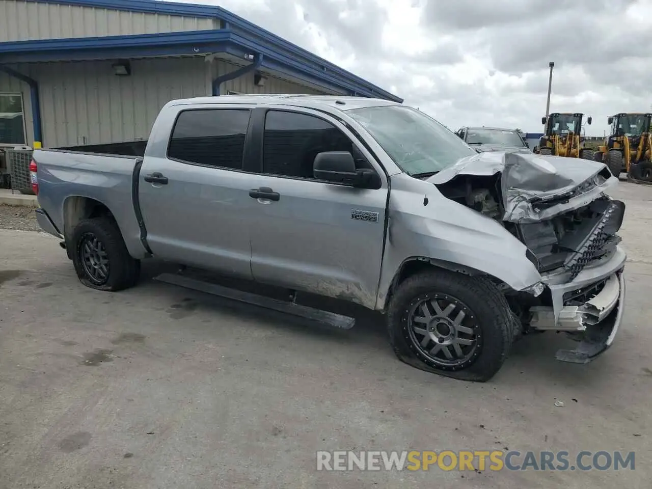 4 Photograph of a damaged car 5TFAY5F11KX844312 TOYOTA TUNDRA 2019