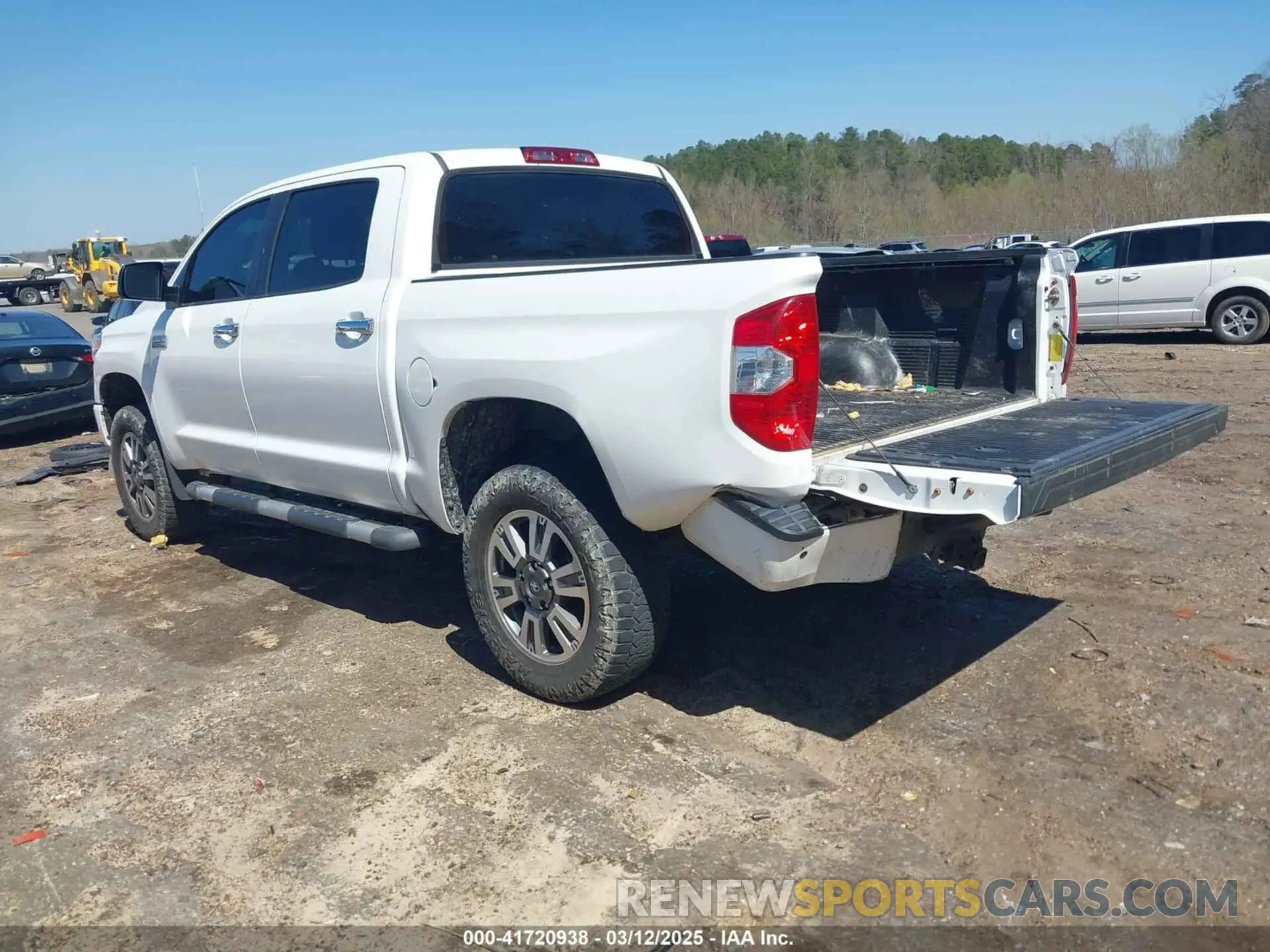 3 Фотография поврежденного автомобиля 5TFAY5F14KX803995 TOYOTA TUNDRA 2019