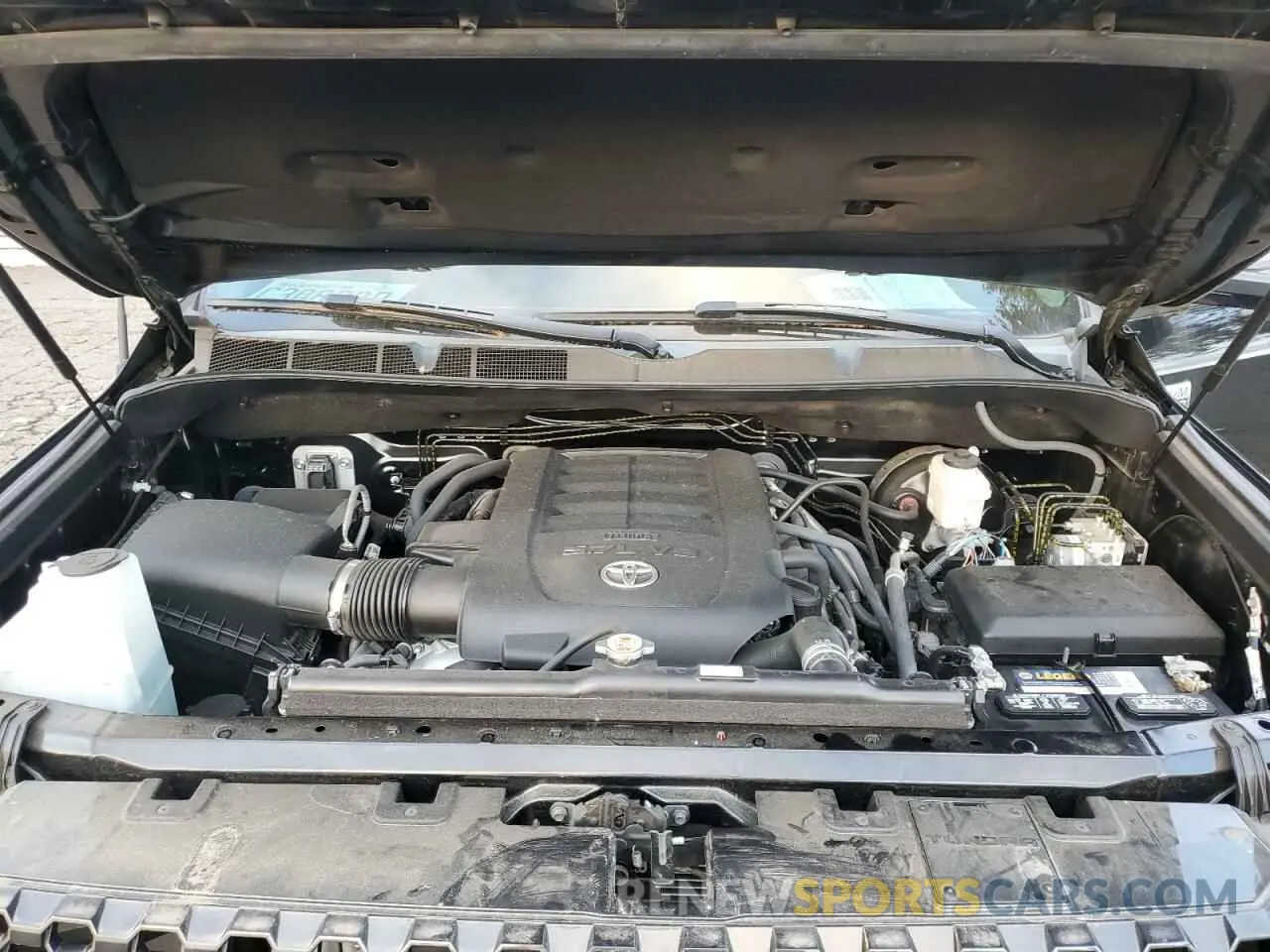 11 Photograph of a damaged car 5TFAY5F16KX834181 TOYOTA TUNDRA 2019